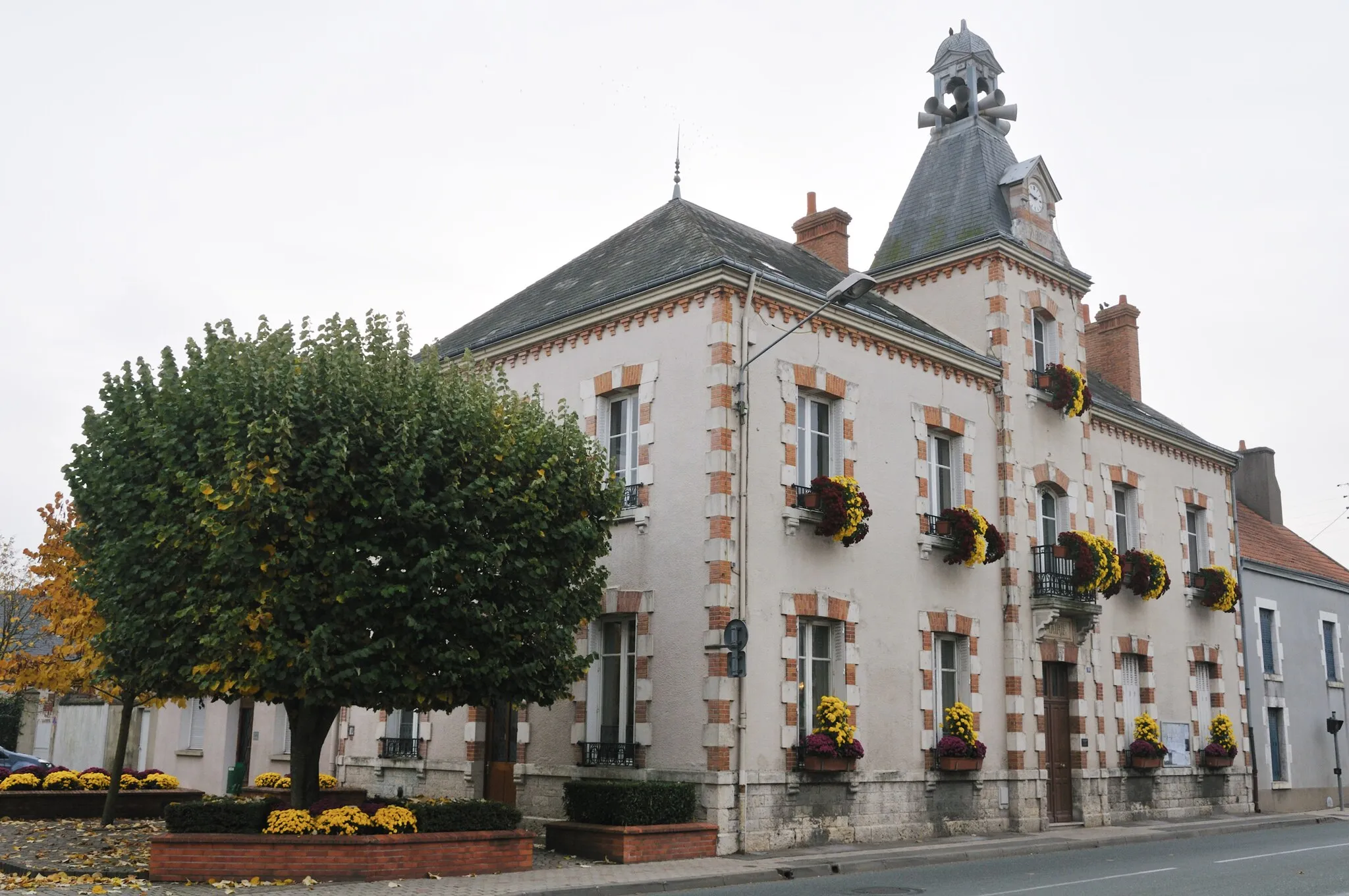 Photo showing: Mairie de Chevilly, Loiret, France