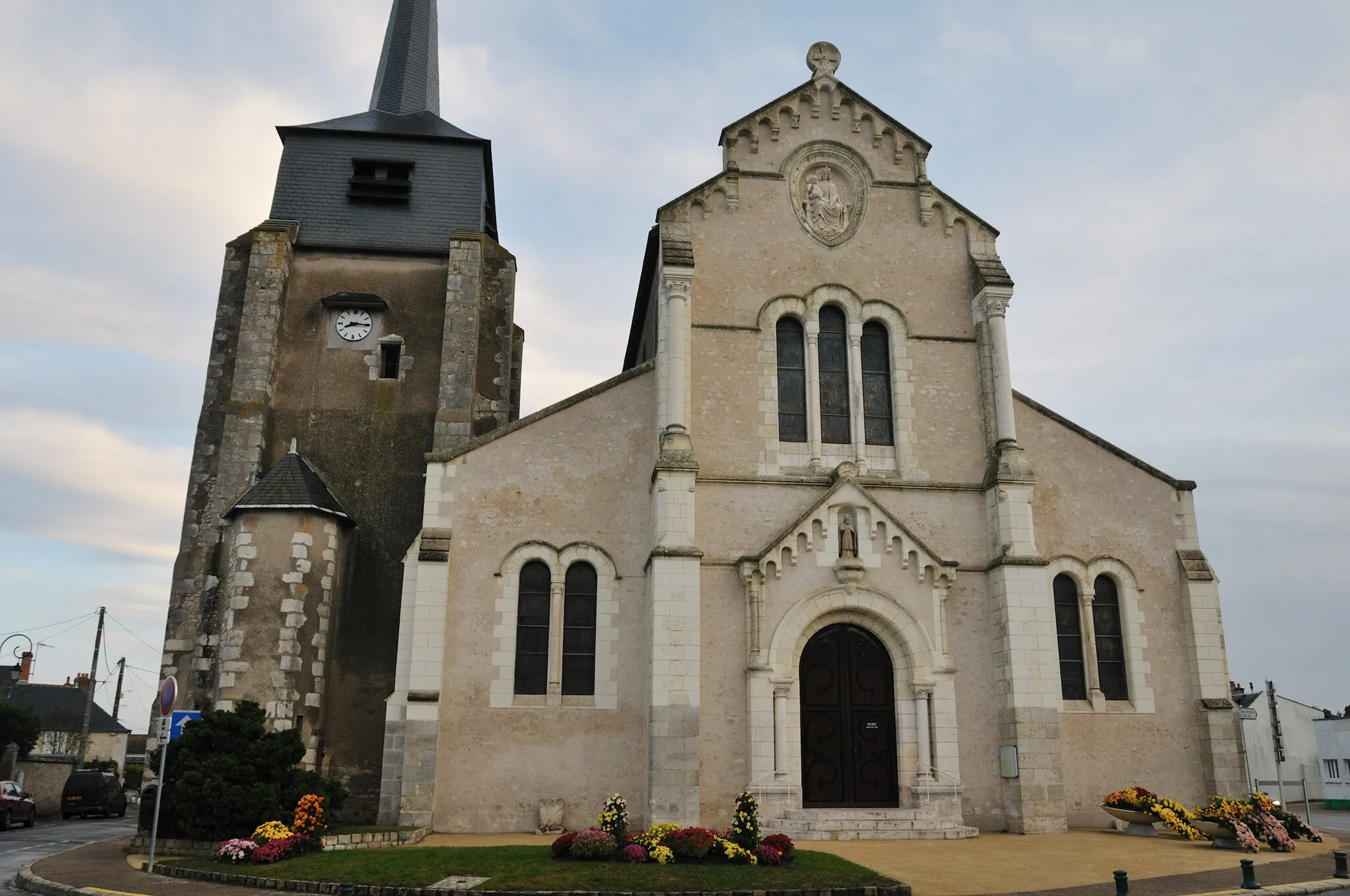 Photo showing: Église Saint-Aignan, Sandillon, Loiret, France