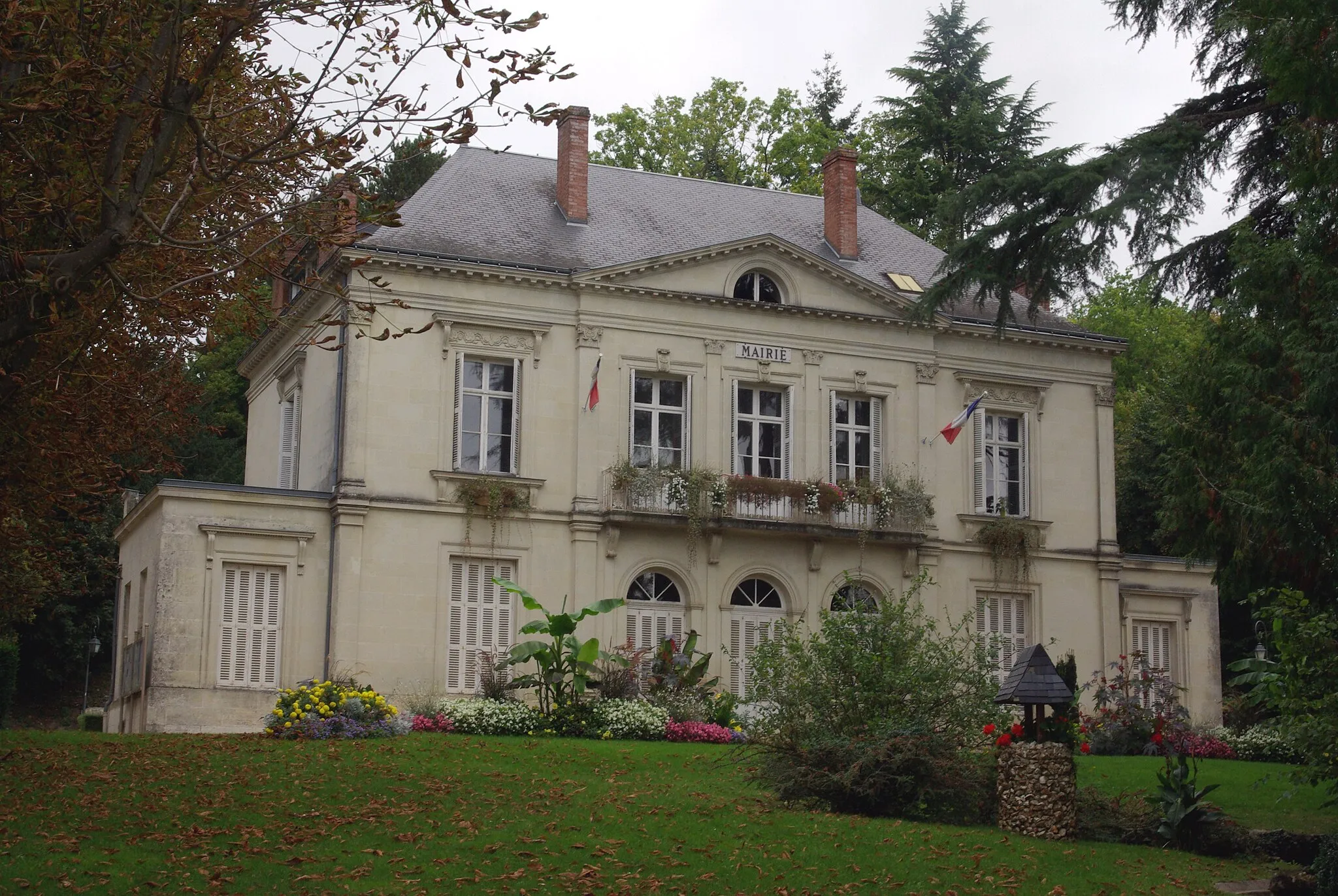 Photo showing: City Hall of Cinq-Mars-la-Pile