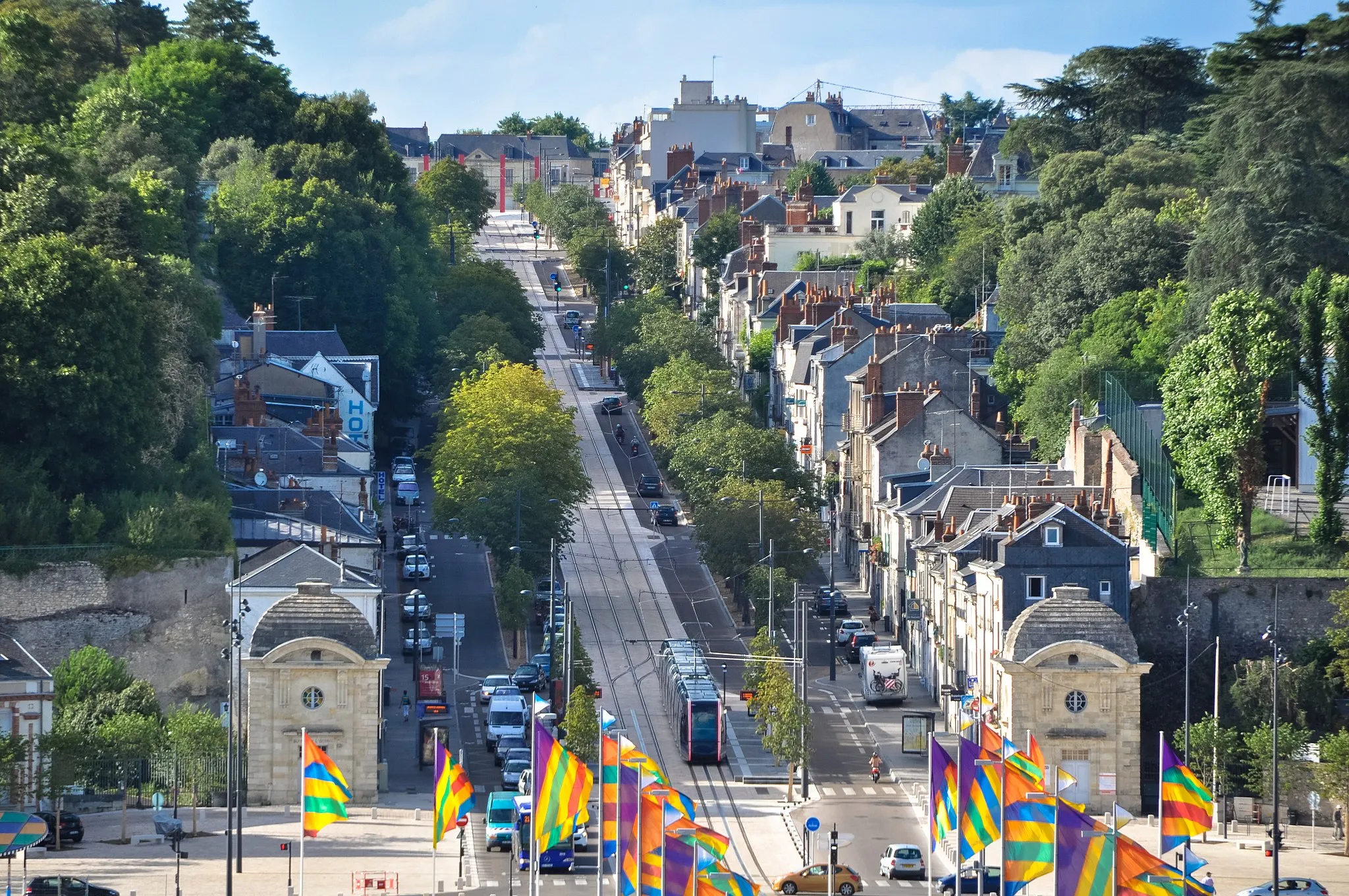 Photo showing: Avenue de la Tranchée à Tours, et octroi sur la place Choiseul