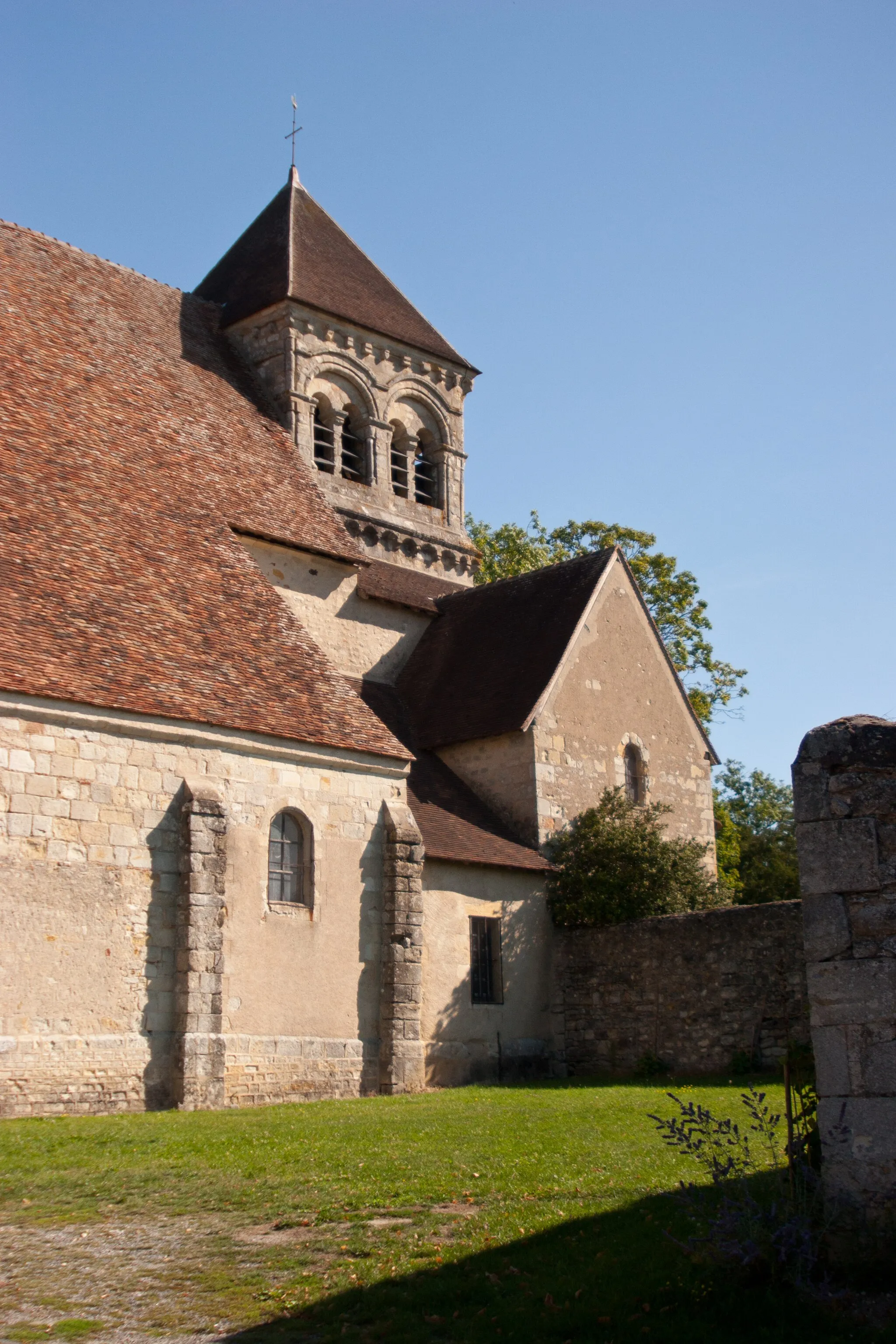 Photo showing: This building is classé au titre des monuments historiques de la France. It is indexed in the base Mérimée, a database of architectural heritage maintained by the French Ministry of Culture, under the reference PA00096770 .