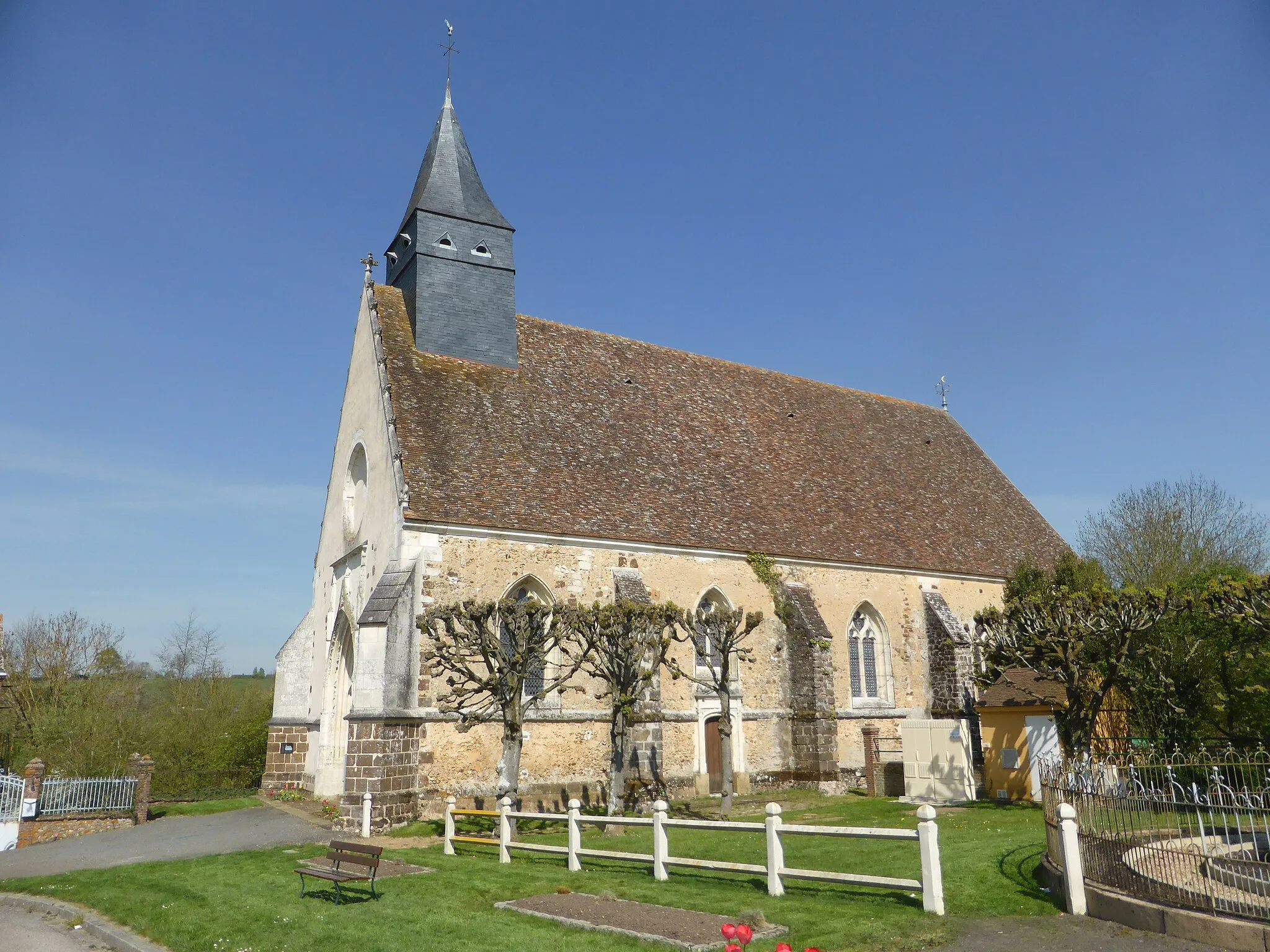 Photo showing: Église Notre-Dame de Combres, en Eure-et-Loir.
