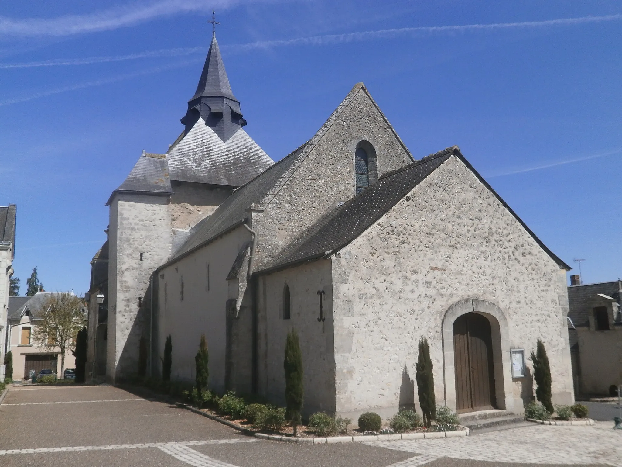 Photo showing: L'église de Cangey