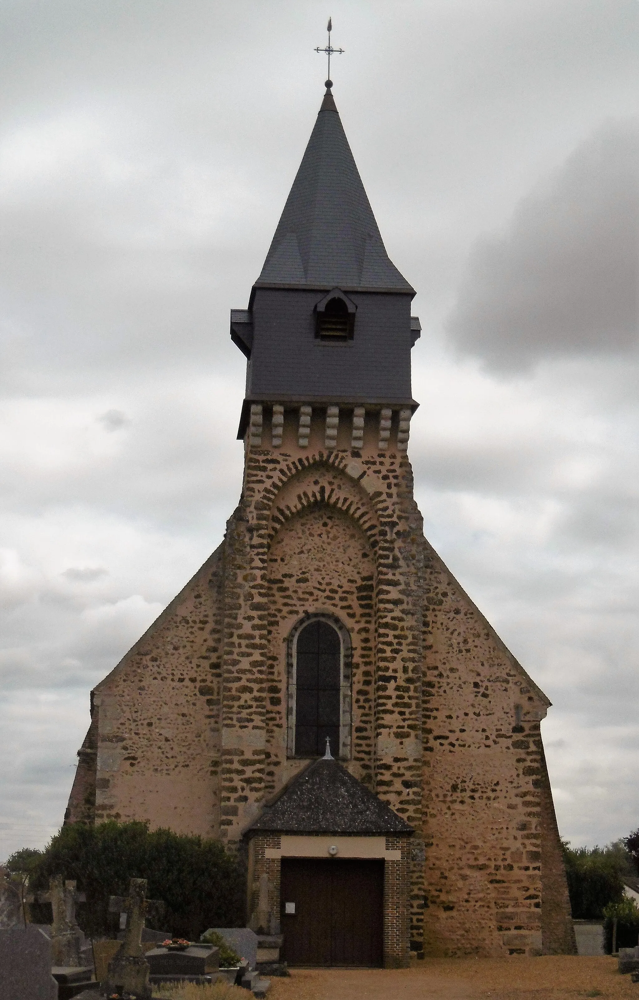 Photo showing: Saint-Luperce église