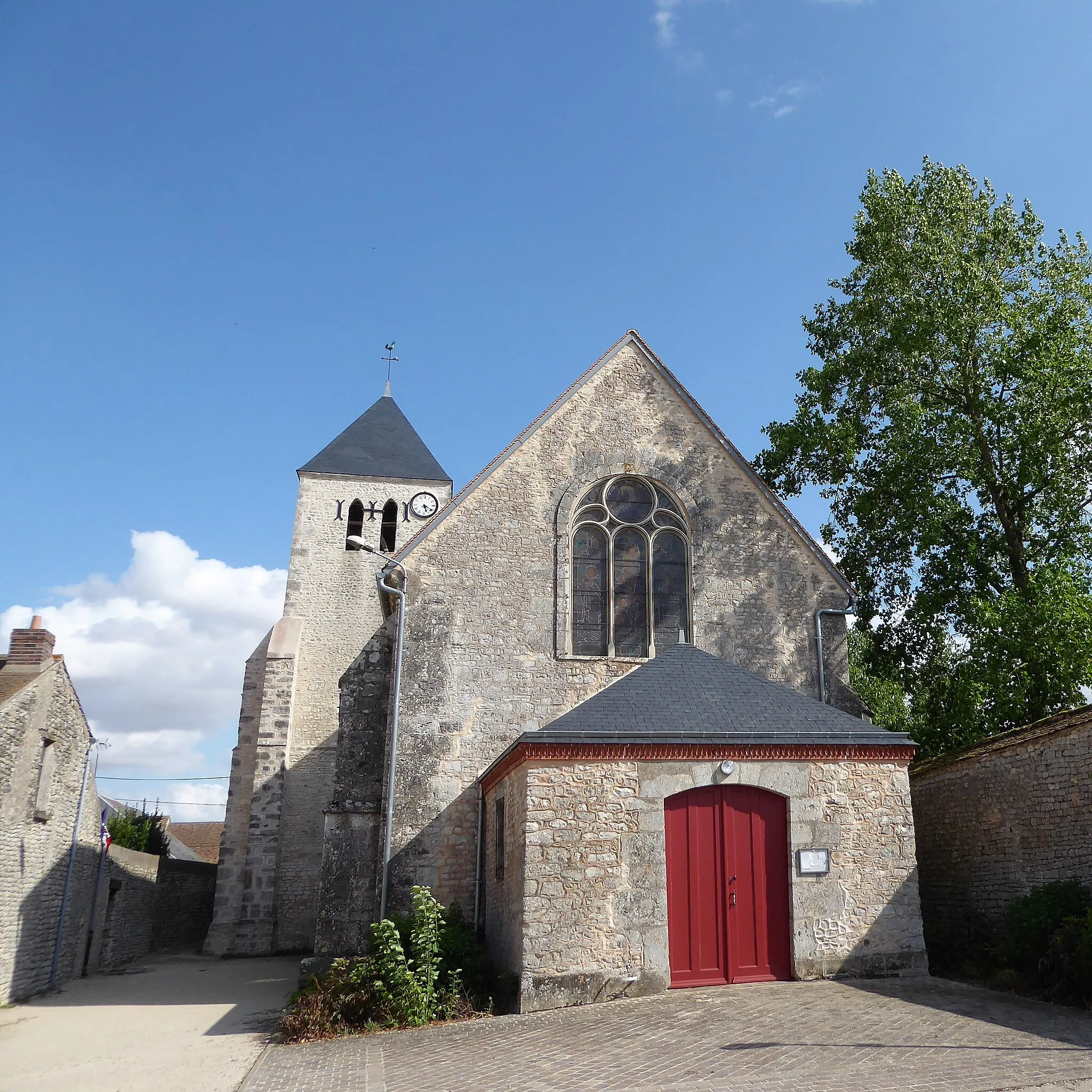 Photo showing: église Saint-Benoît de Mérouville, Eure-et-Loir, France.