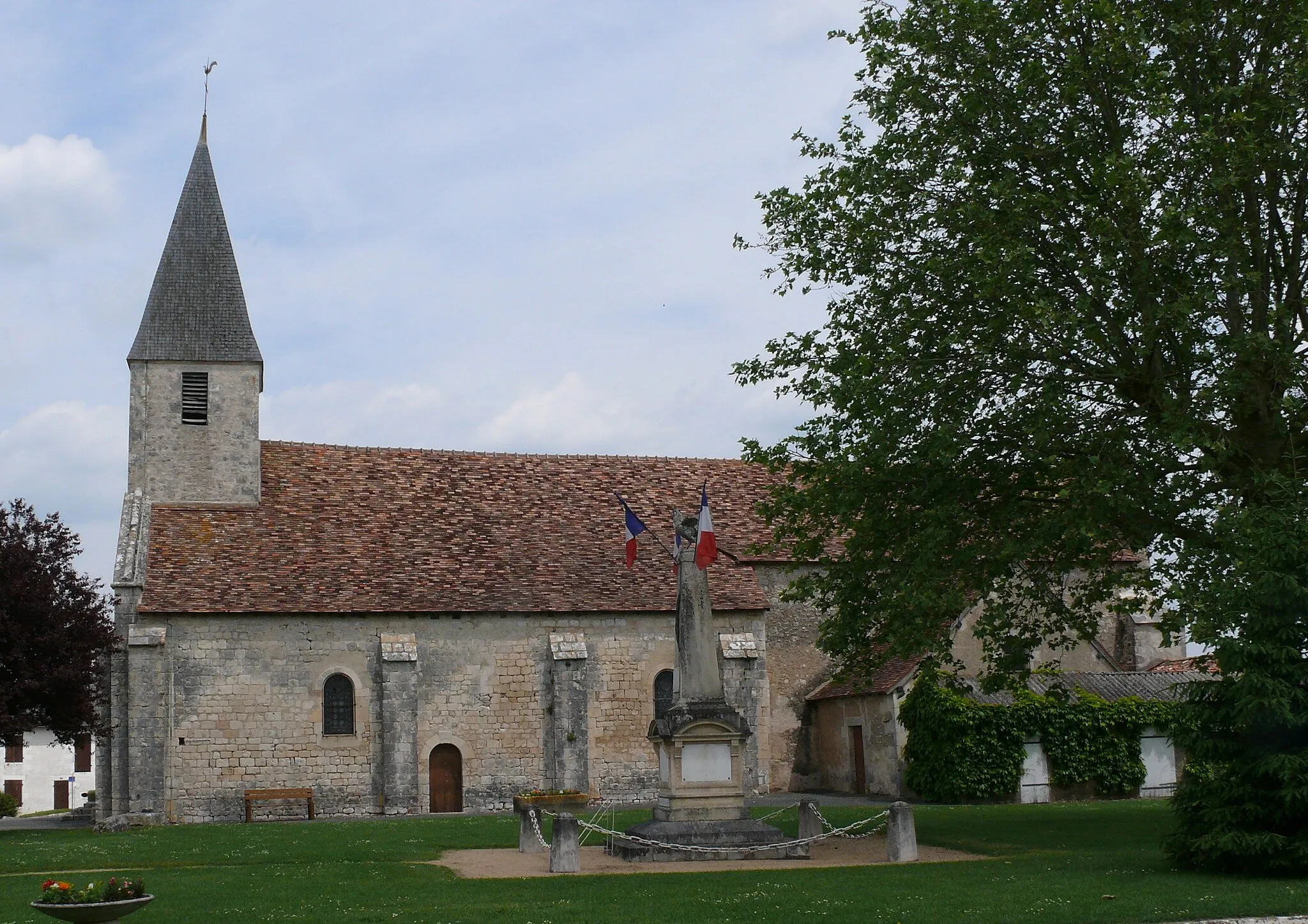 Photo showing: église Saint-Hilaire de Paizay-le-Sec (France, Vienne)