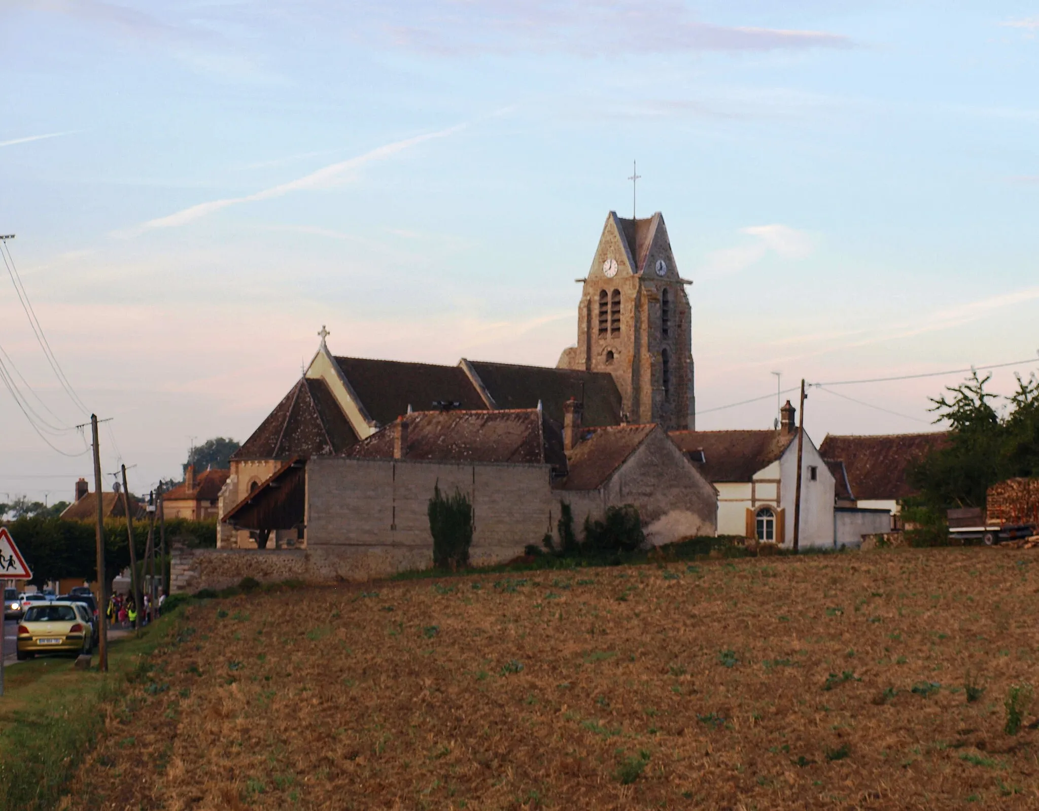 Photo showing: Brannay (Yonne, France), vue du centre depuis la route de Pont-sur-Yonne.