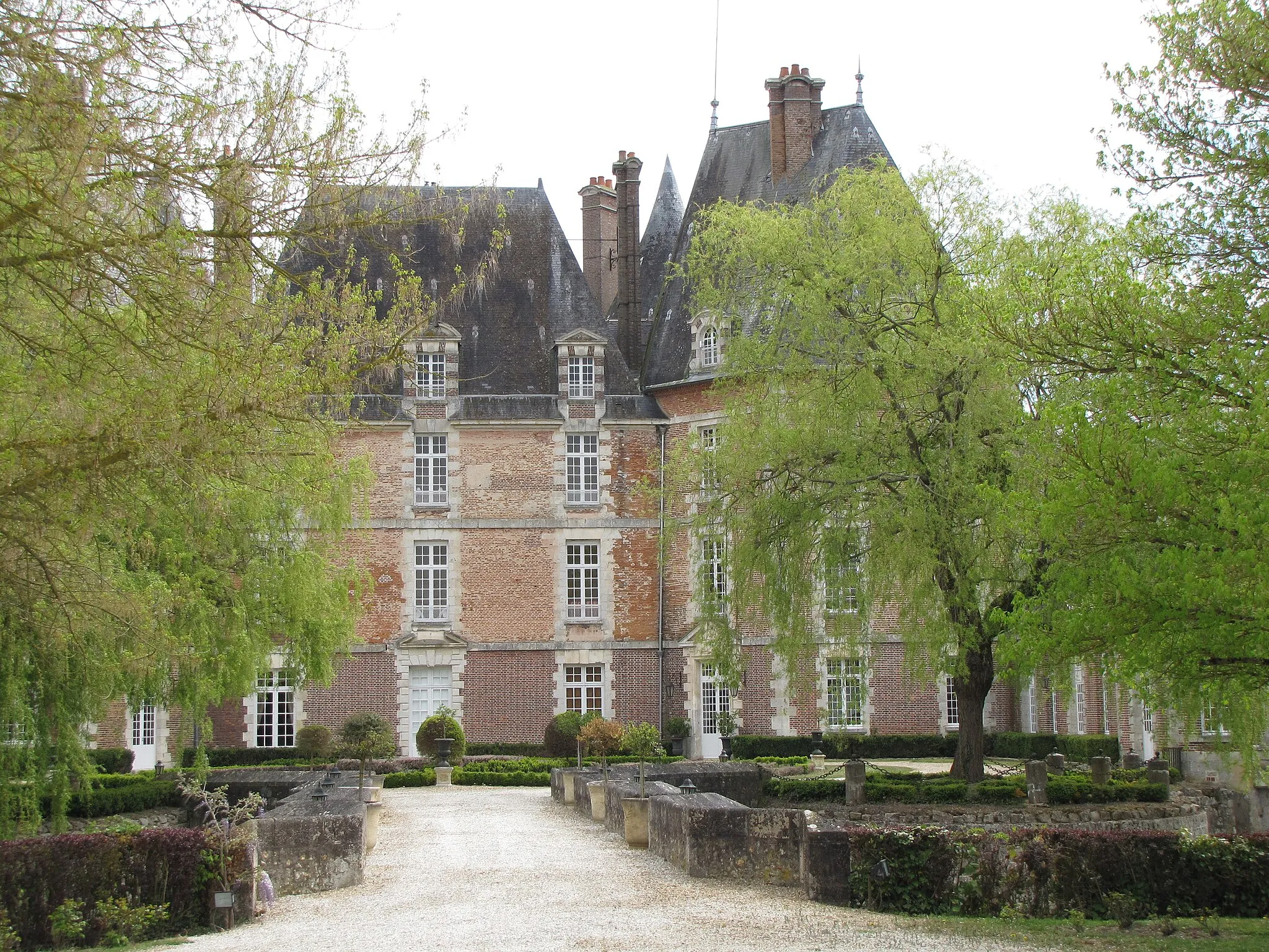 Photo showing: Château-Renard, Loiret. la Motte castle.