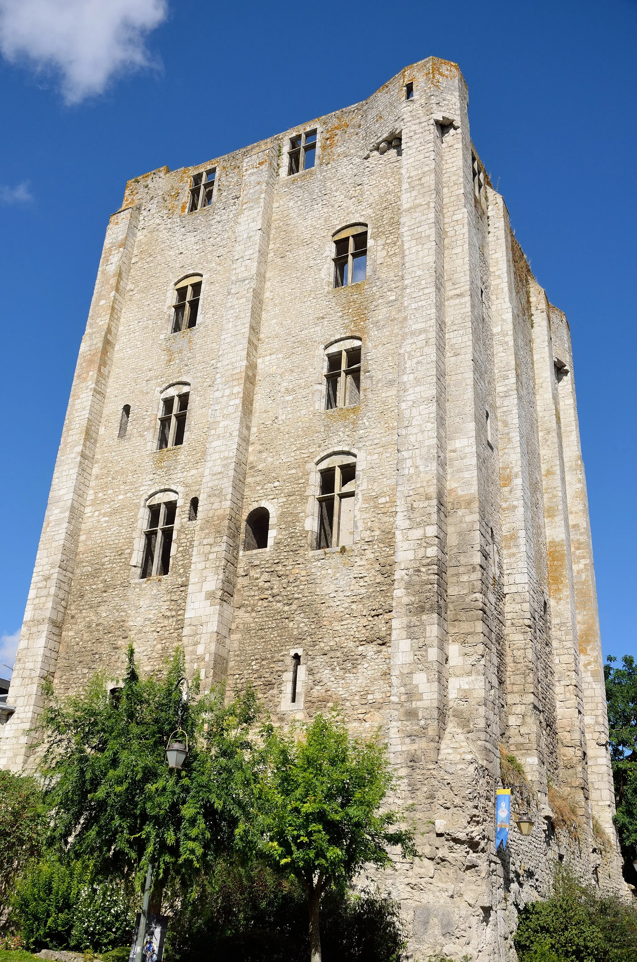 Photo showing: Beaugency : la Tour de César, ancien donjon.