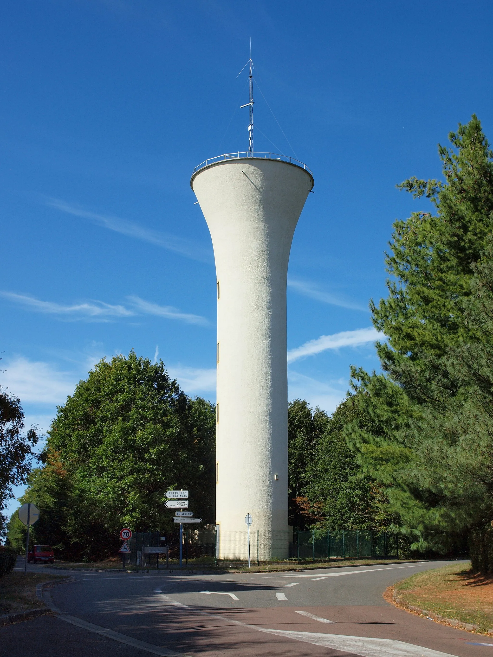 Photo showing: Château d'eau de Paucourt (Loiret, France)