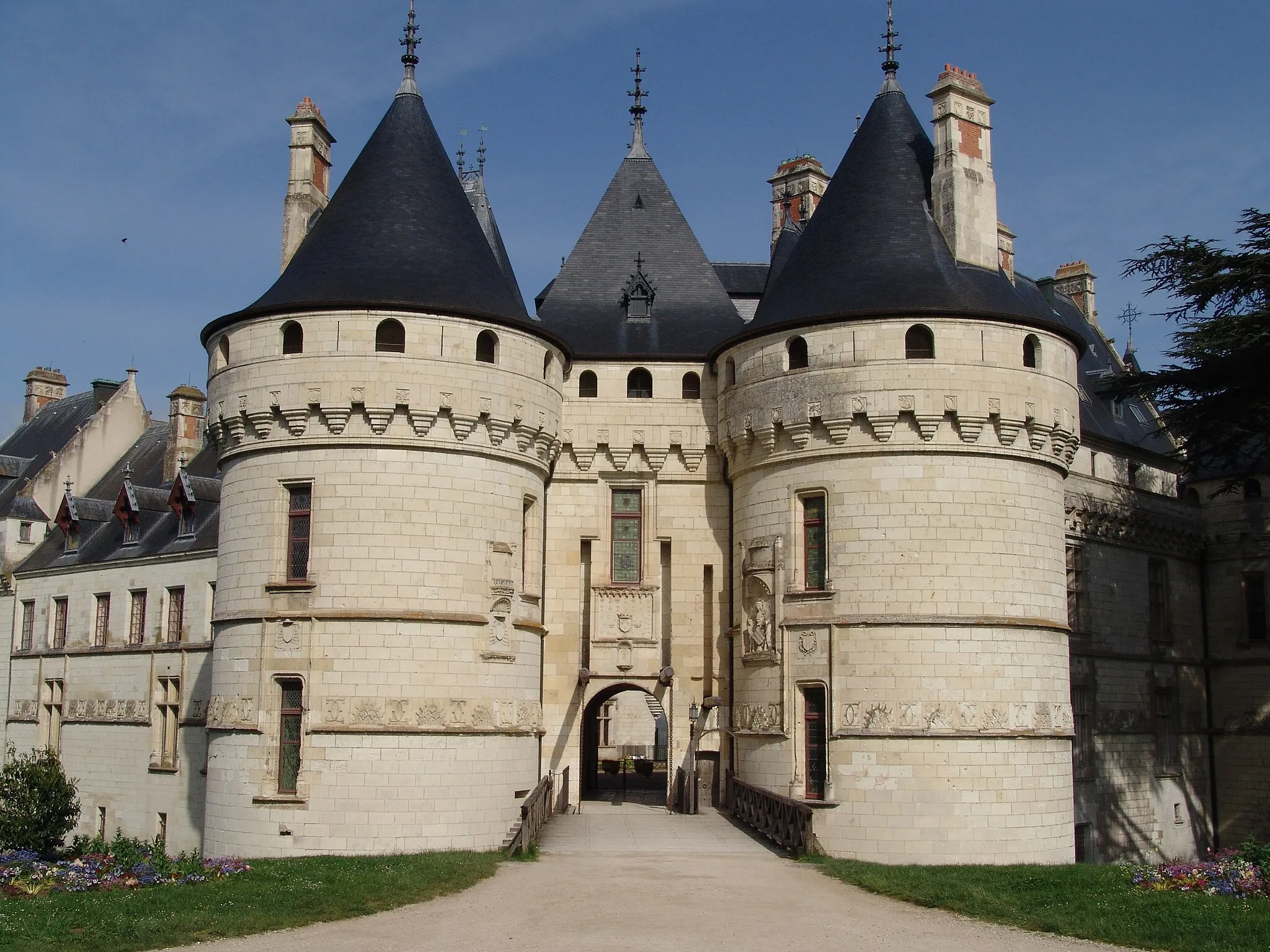 Photo showing: Entrée du château de Chaumont-sur-Loire