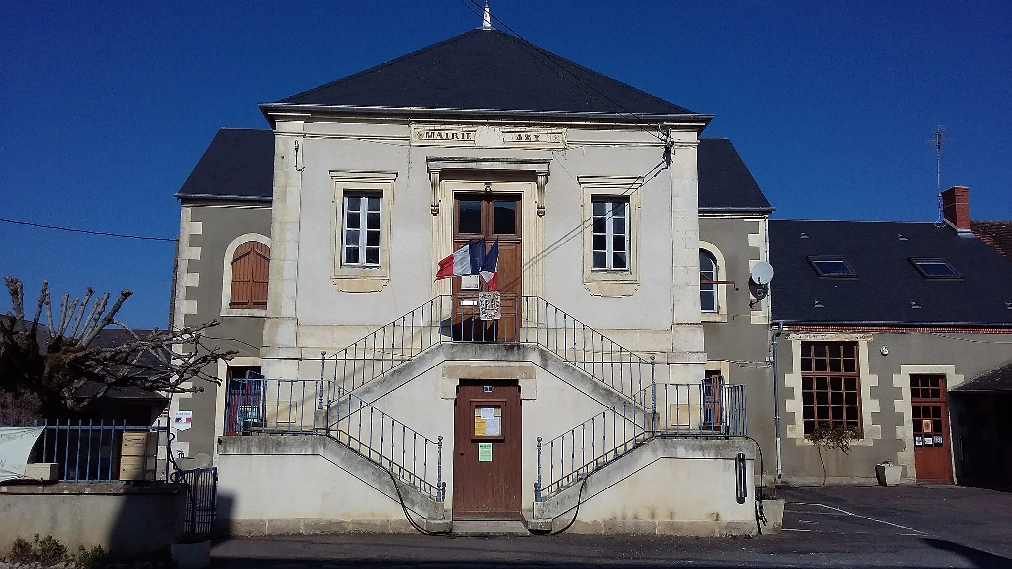 Photo showing: Mairie d'Azy