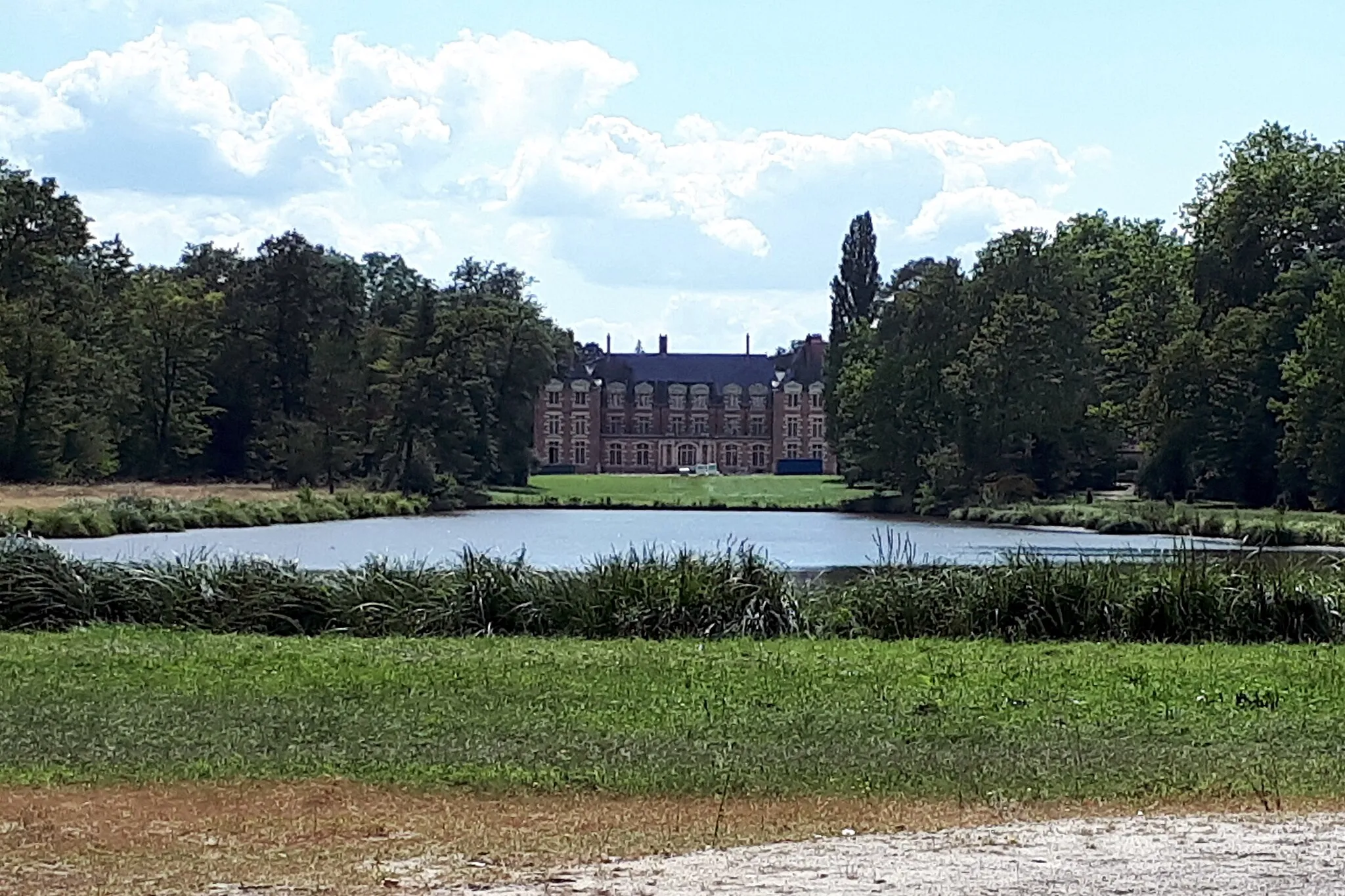 Photo showing: Château de la Borde, vu depuis la D63