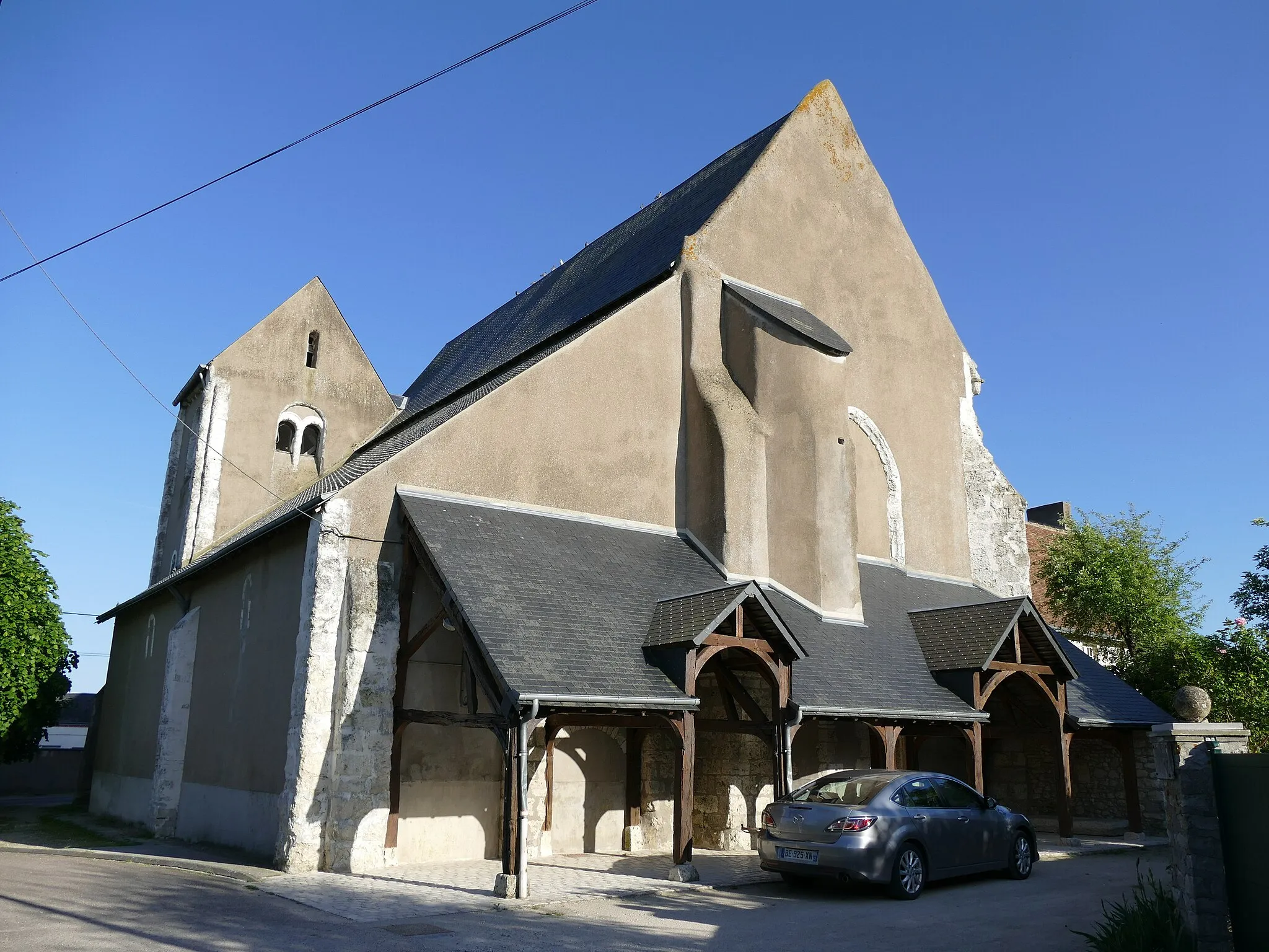 Photo showing: Saint-Lyé's church in Saint-Lyé-la-Forêt (Loiret, Centre-Val de Loire, France).