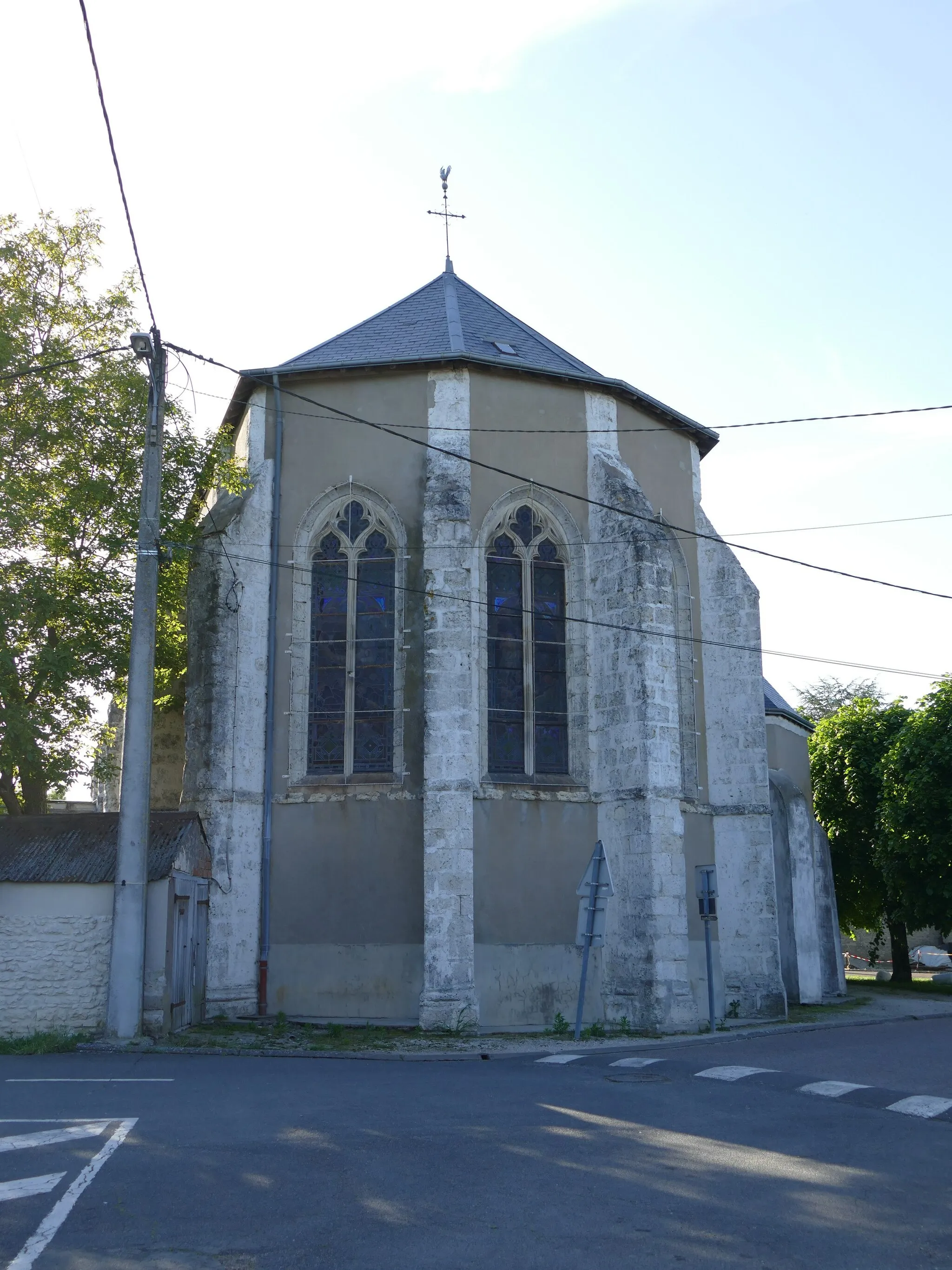 Photo showing: Saint-Lyé's church in Saint-Lyé-la-Forêt (Loiret, Centre-Val de Loire, France).