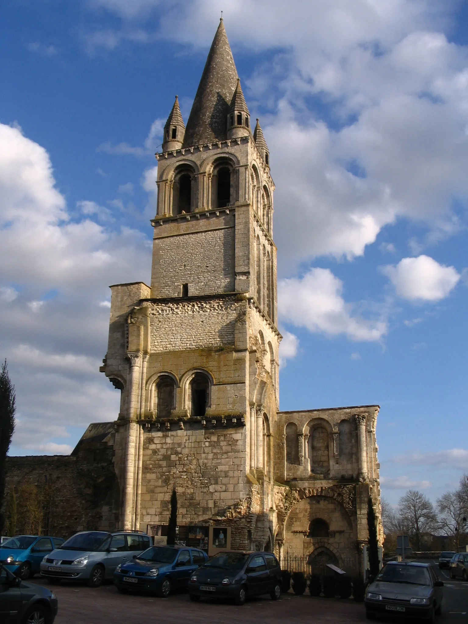 Photo showing: The abbey of Déols, Indre, France.