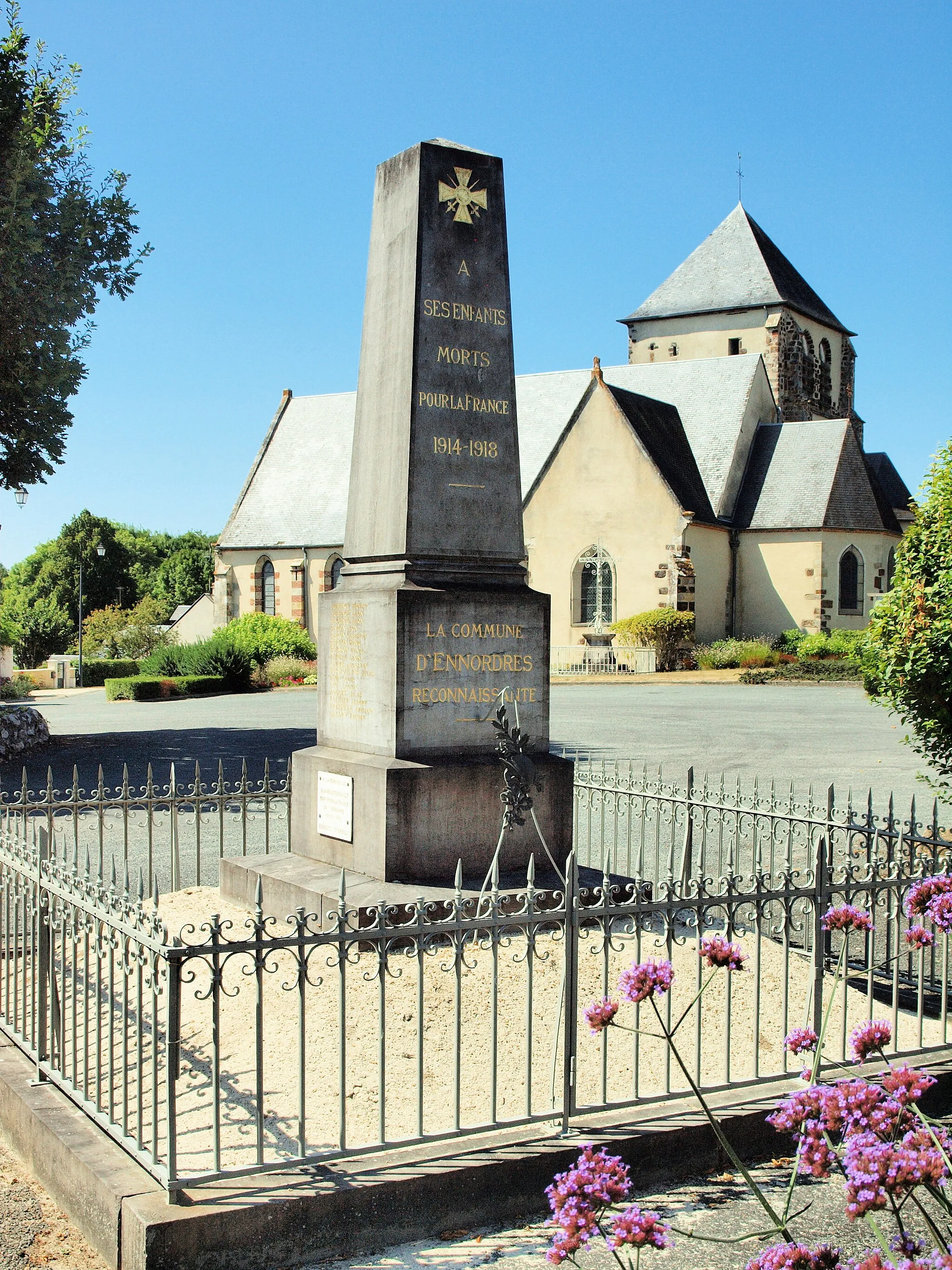 Photo showing: Ennordres (Cher, France)