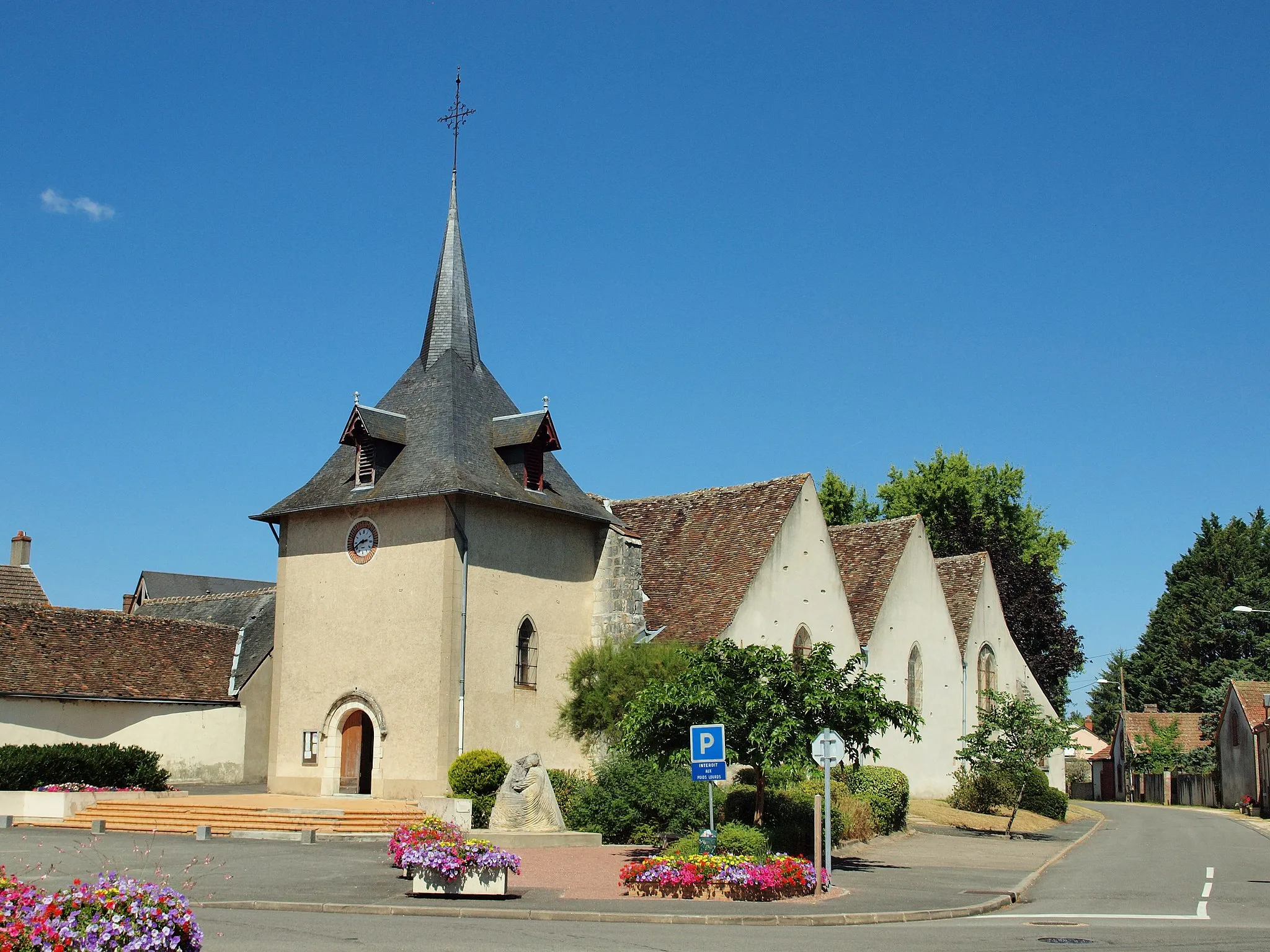 Photo showing: Église Notre-Dame de Neuvy-sur-Barangeon (Cher, France)