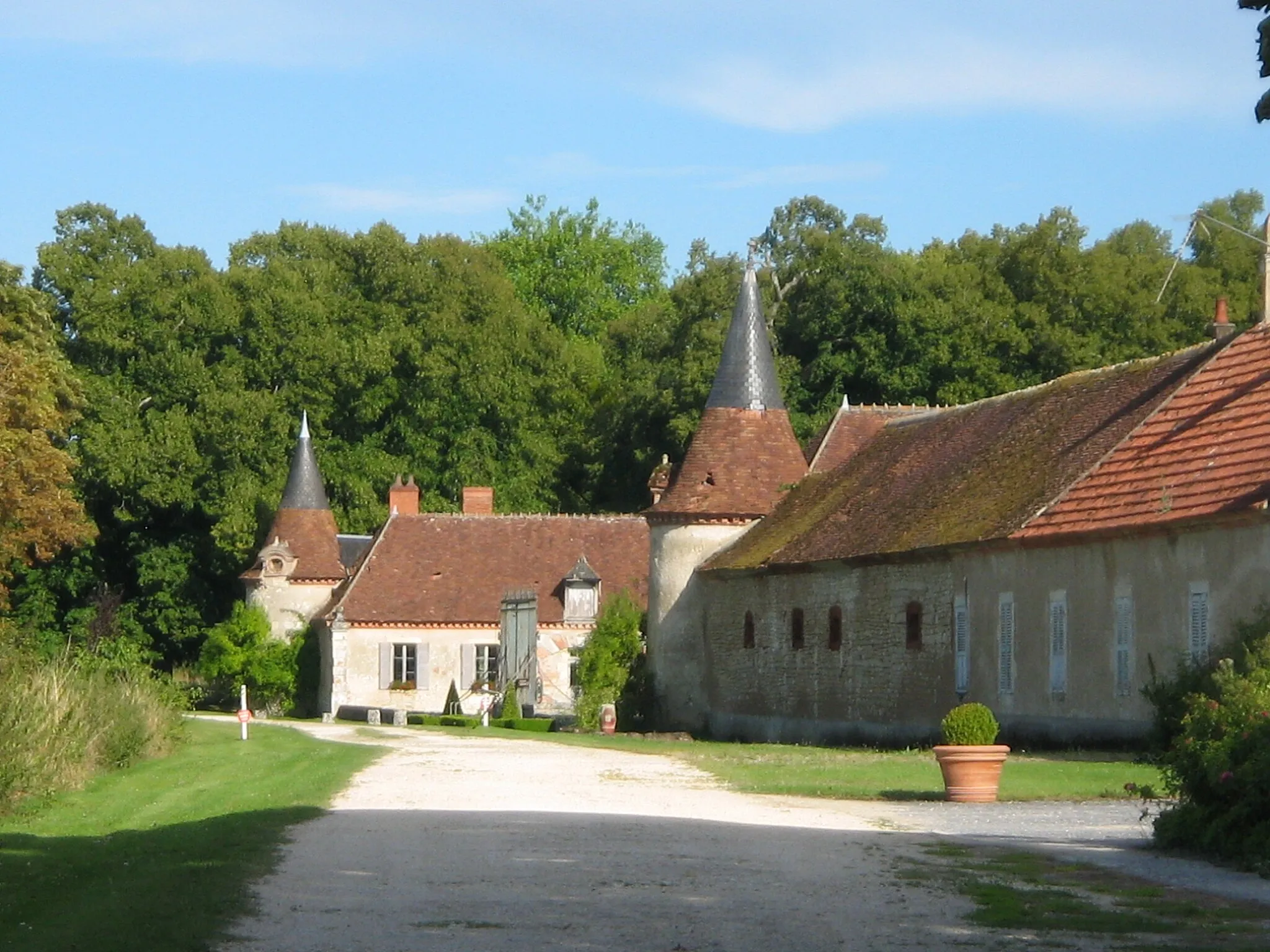 Photo showing: Château de Castelnau, Brouillamnon, commune de Plou.