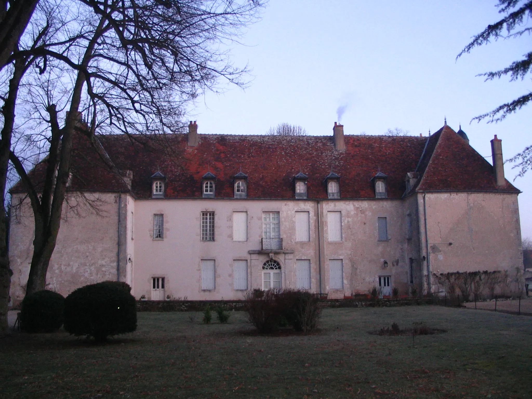 Photo showing: The 15th-16th century castle of Cerbois, Cher, France.
