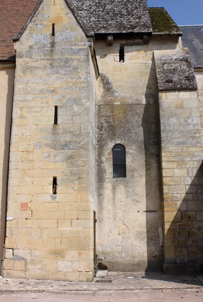 Photo showing: Nohant-en-Graçay - Eglise Saint-Martin
Mur Sud