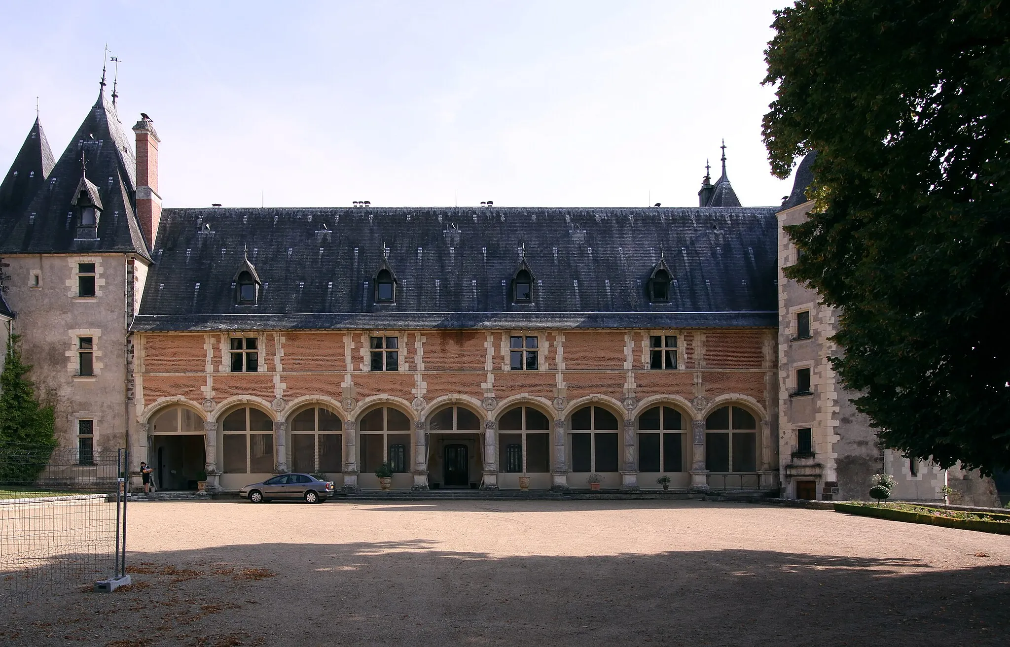 Photo showing: Schloss La Verrerie im französischen Département Cher - Wohngebäude mit Galerie