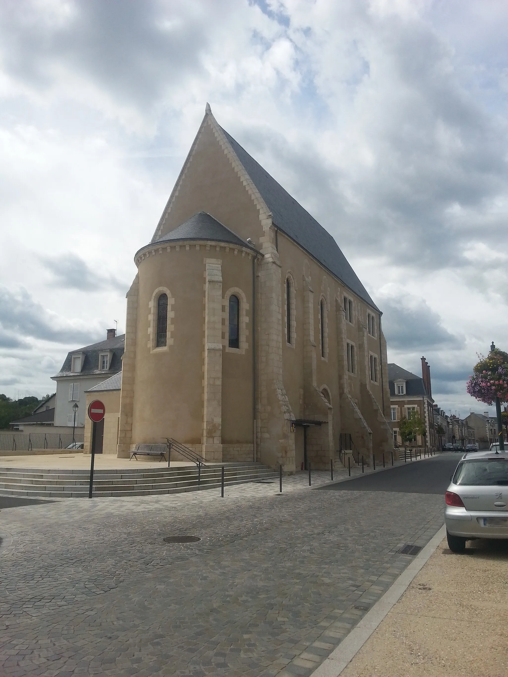 Photo showing: Argenton-sur-Creuse (36) : L'église Saint-Étienne ».