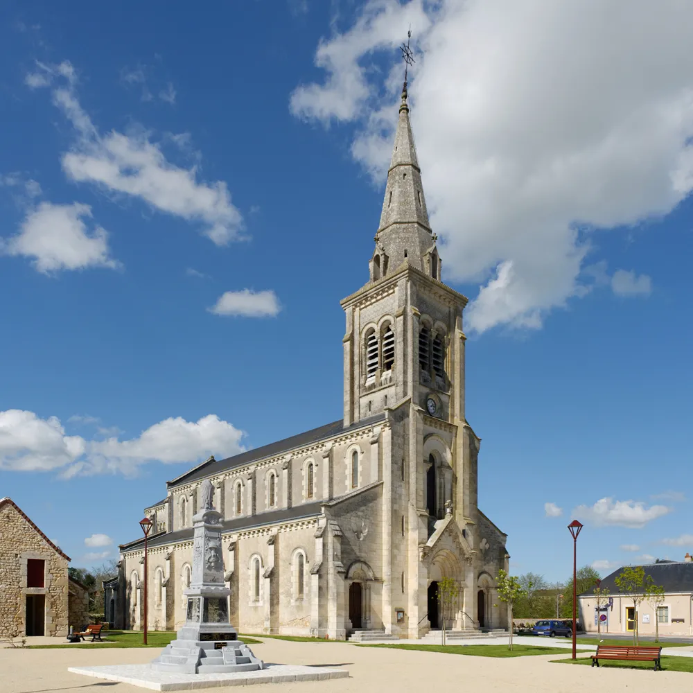 Photo showing: Eglise Saint-Martin de Tournon Saint-Martin