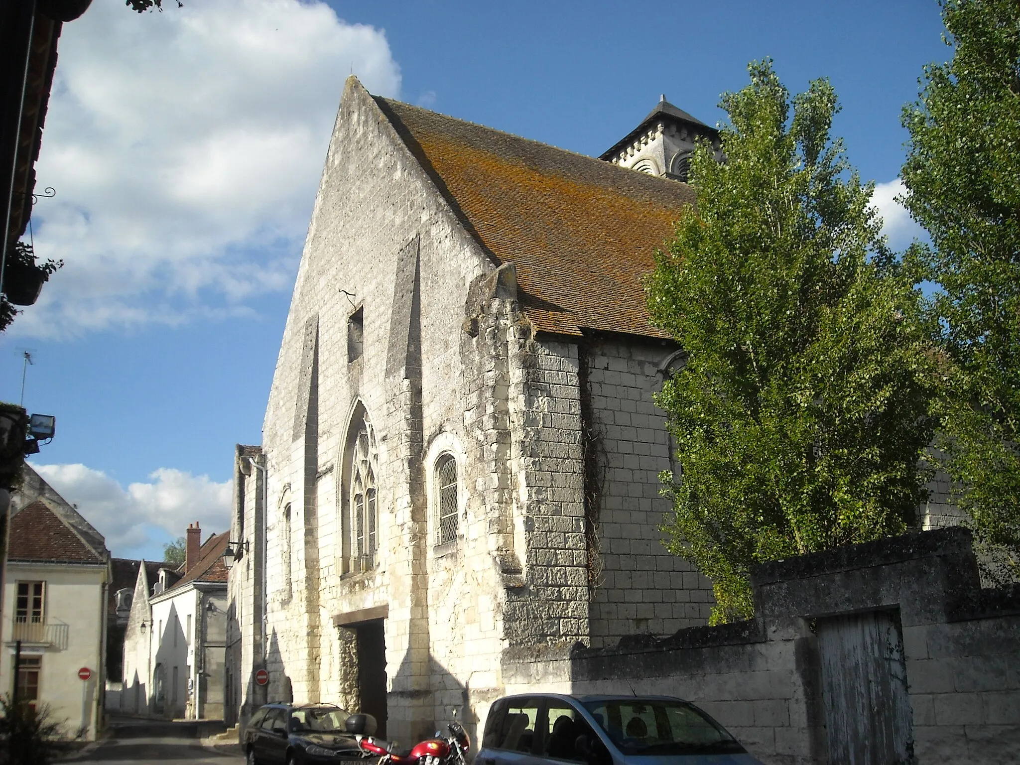 Photo showing: Sain Laurent church in Beaulieu lès Loches (France)