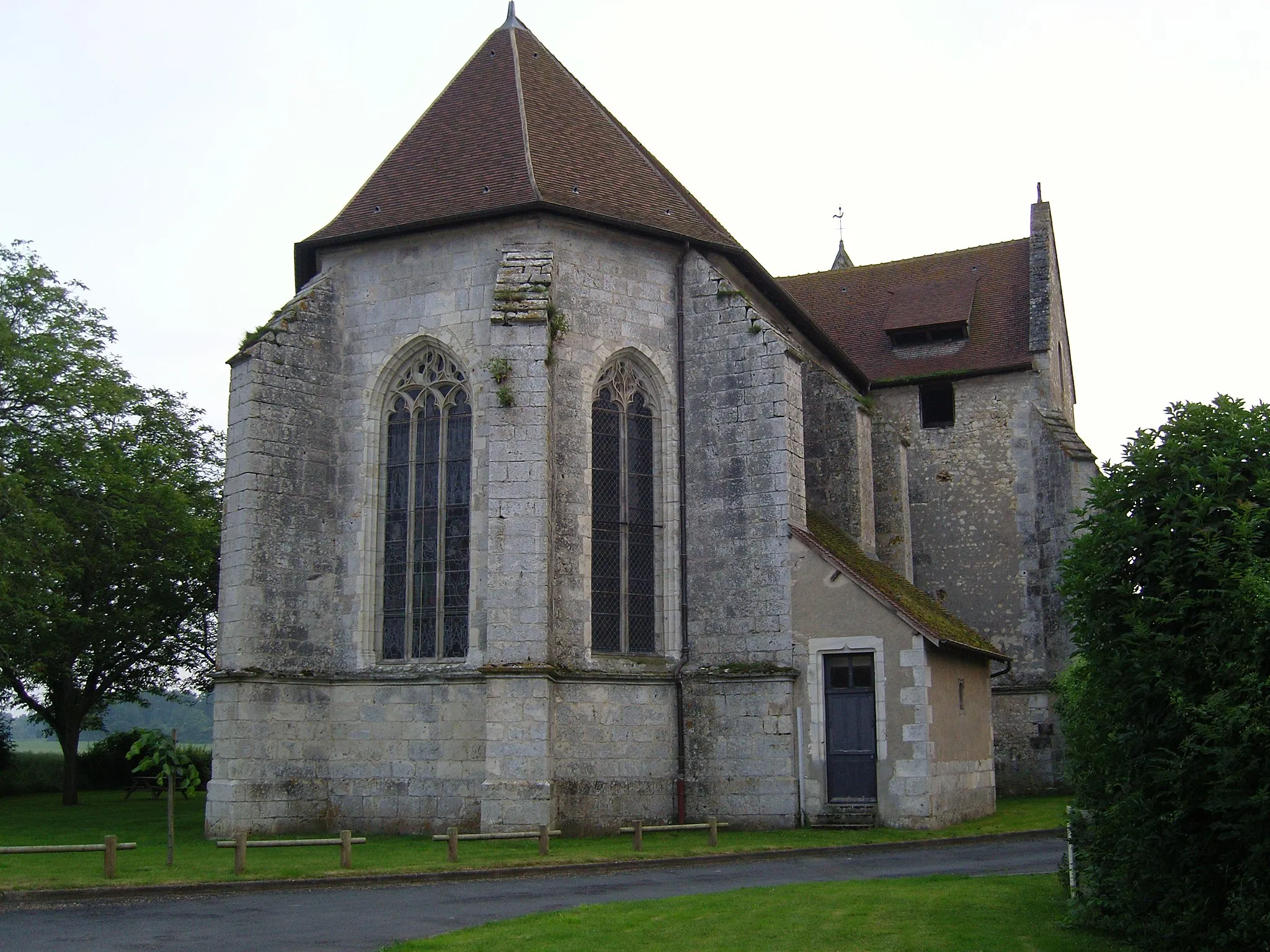 Photo showing: Eglise Saint Jean Baptiste - VIème siècle