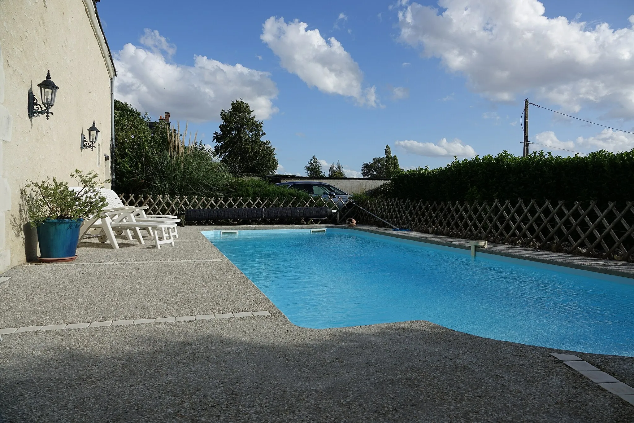 Photo showing: Piscine du gîte La Péronnière à Tauxigny (Indre-et-Loire, France).