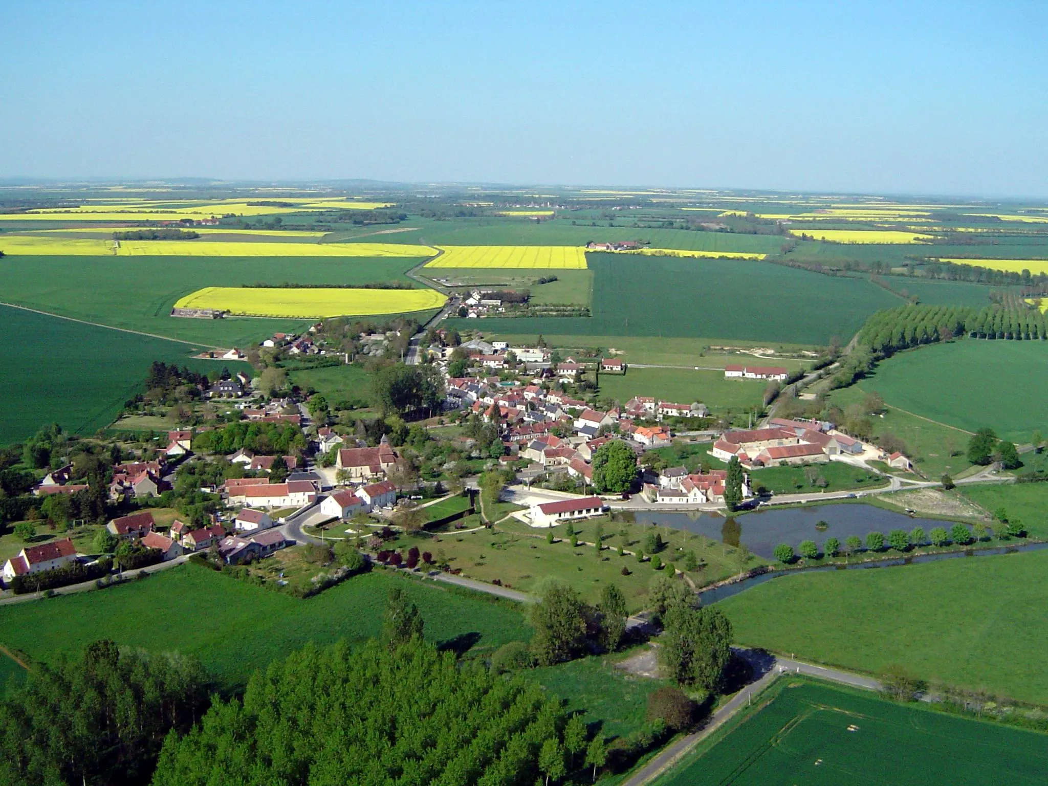 Photo showing: Osmery-vue-aerienne-etang