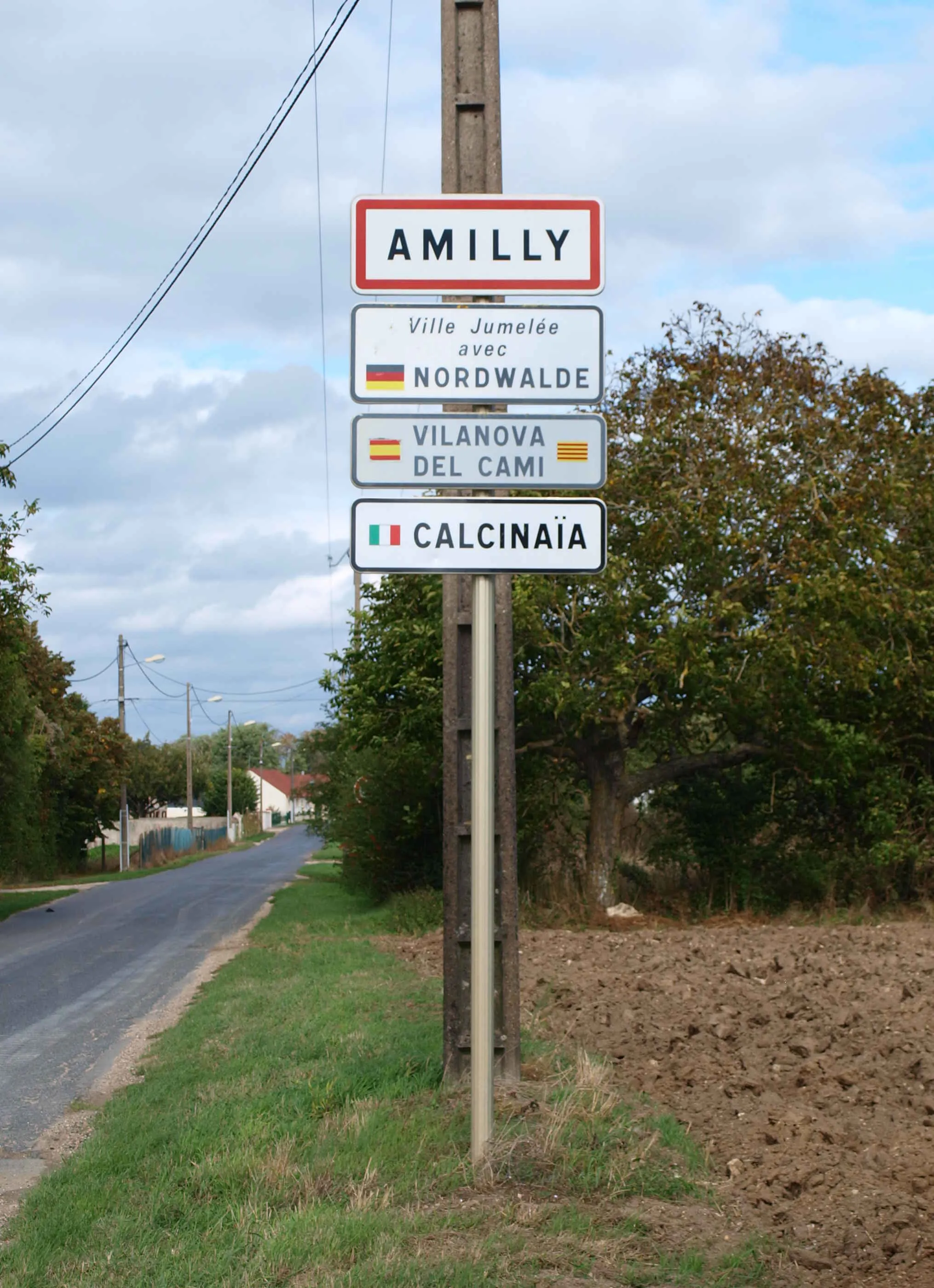 Photo showing: Amilly (Loiret, France) & le canal de Briare