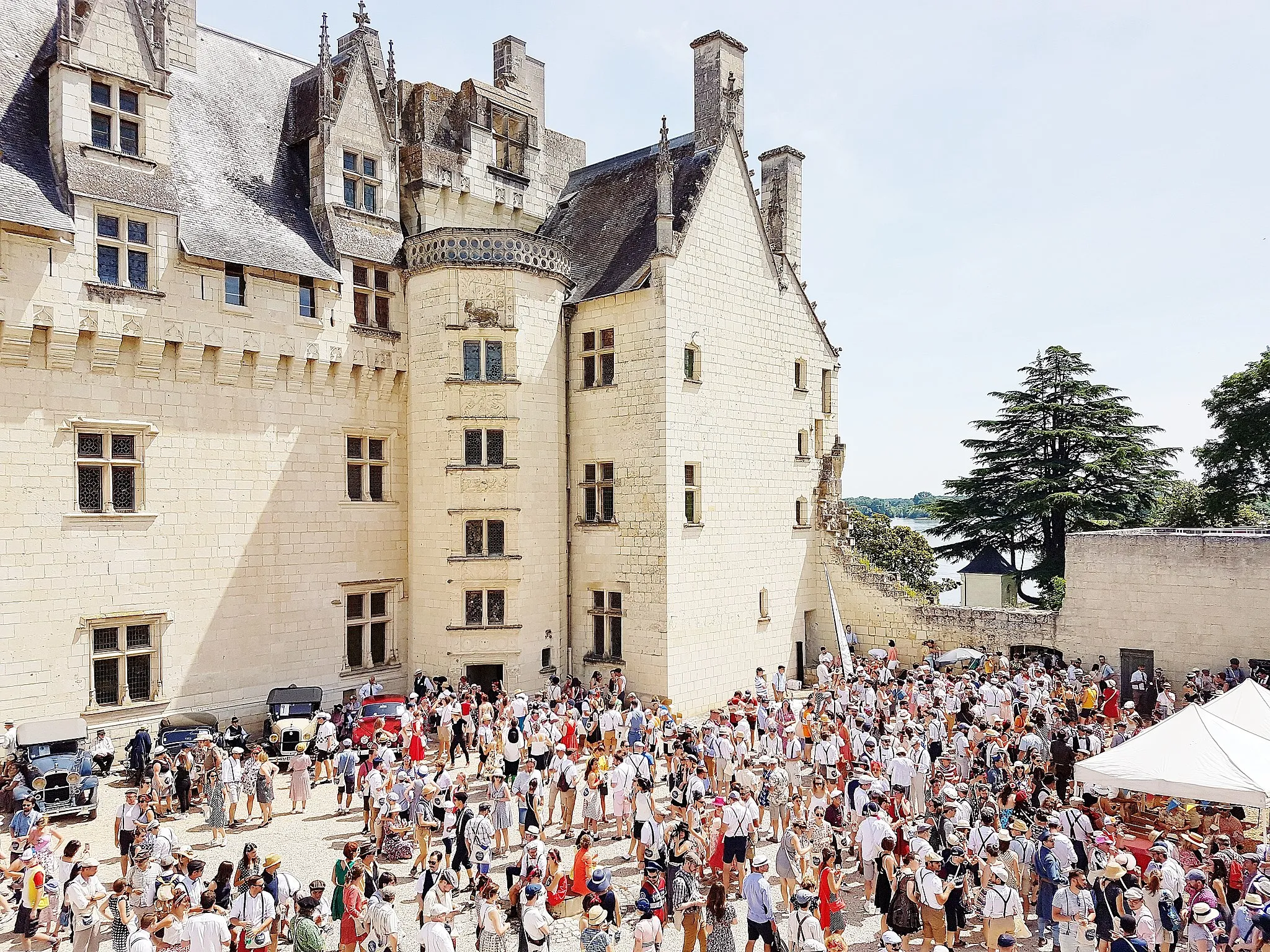 Photo showing: Anjou Vélo Vintage Festival: Chateau de Montsoreau-Museum of Contemporary Art.