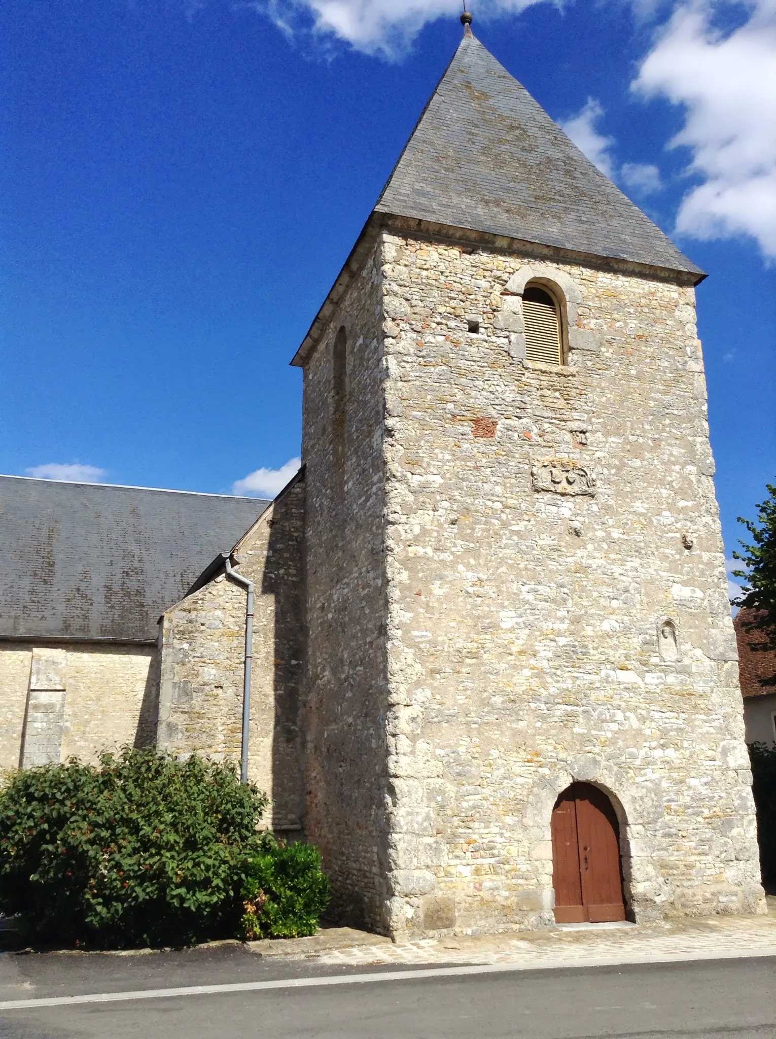 Photo showing: Collégiale Saint-Pierre, Venesmes, Cher