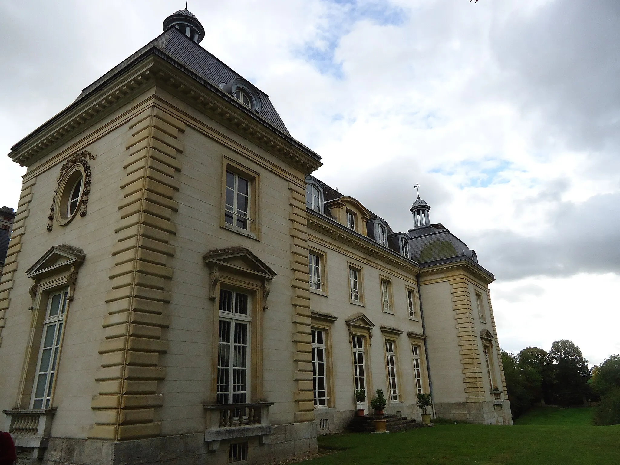 Photo showing: Saint-Aquilin de Pacy - Chateau du Buisson de Mai (XVIIIe)