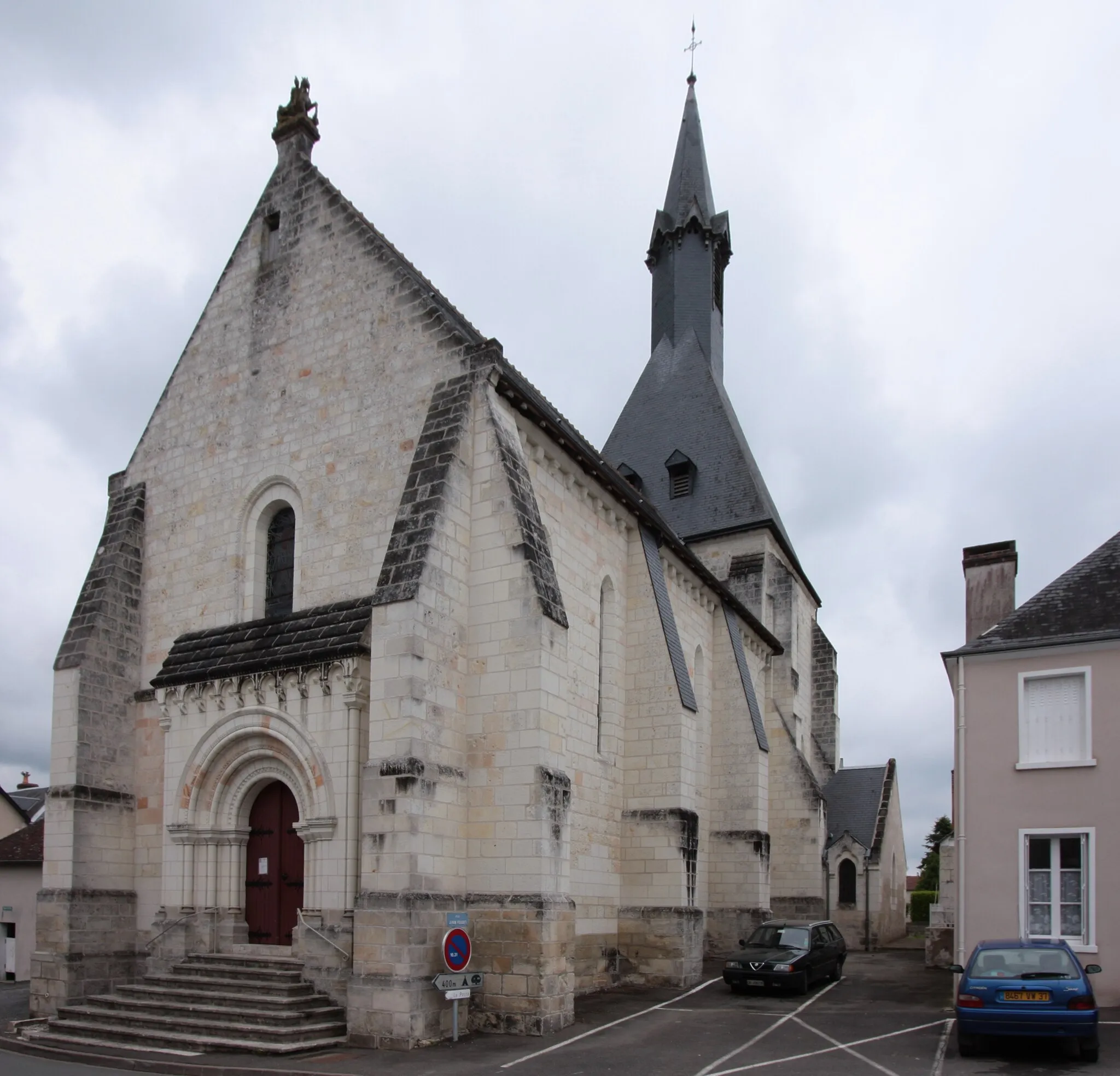 Photo showing: Stiftskirche Saint-Martin in der Gemeinde Nouans-les-Fontaines im Departement Indre-et-Loire/Frankreich.