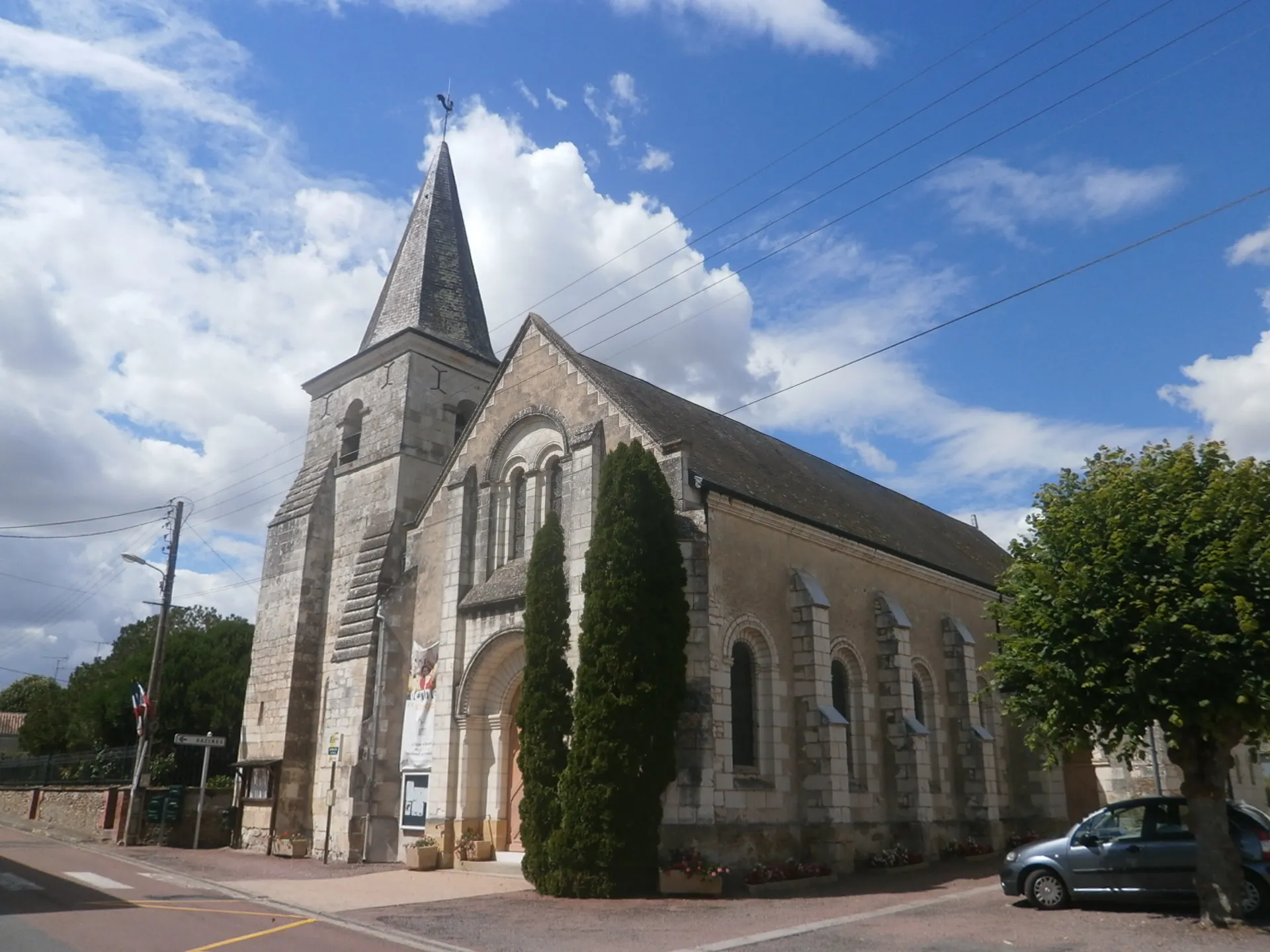 Photo showing: L'église de Braslou