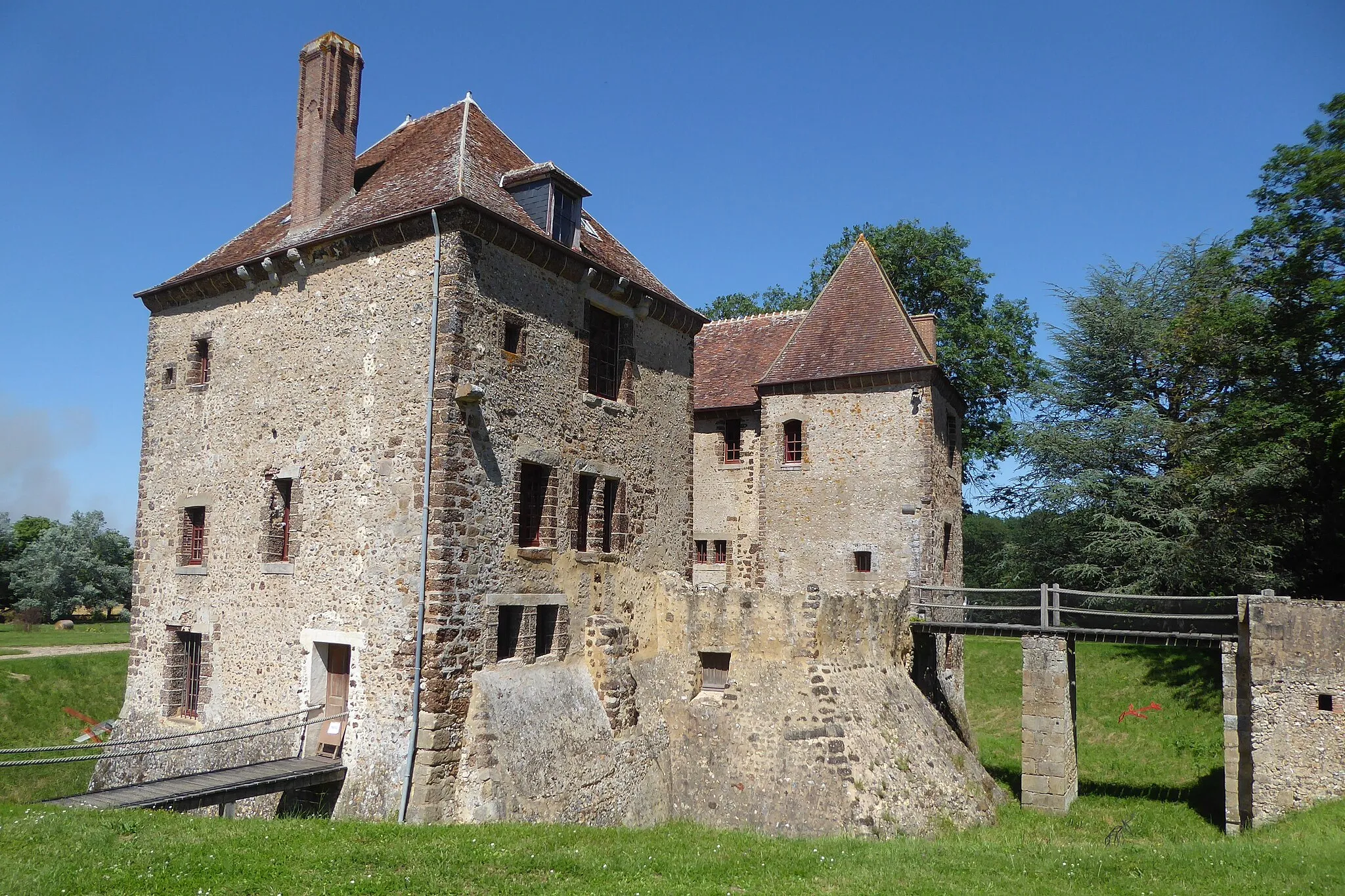 Photo showing: Château de la Gadelière, Rueil-la-Gadelière, Eure-et-Loir, France.