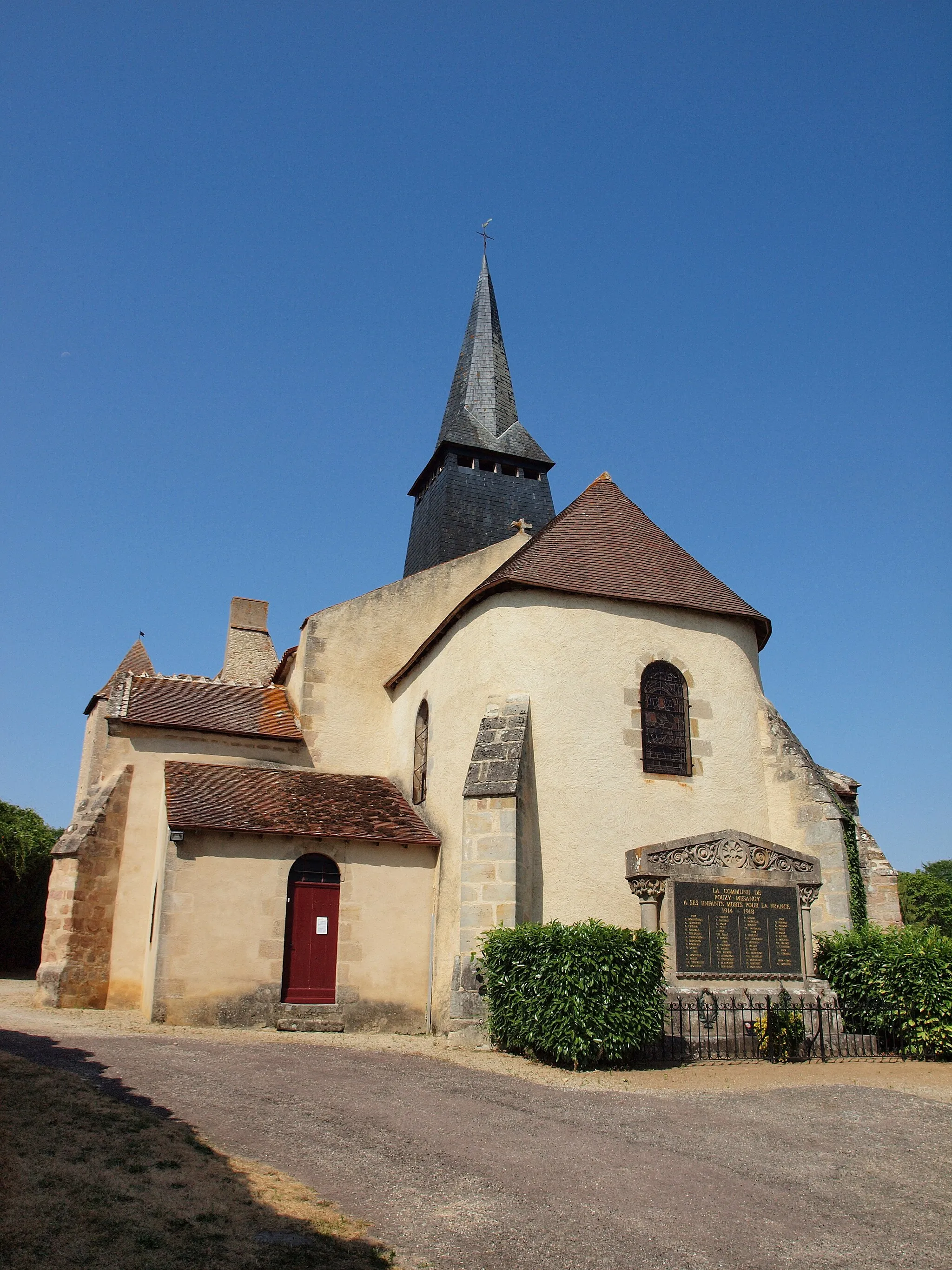 Photo showing: Église de Pouzy-Mésangy (Allier, France)