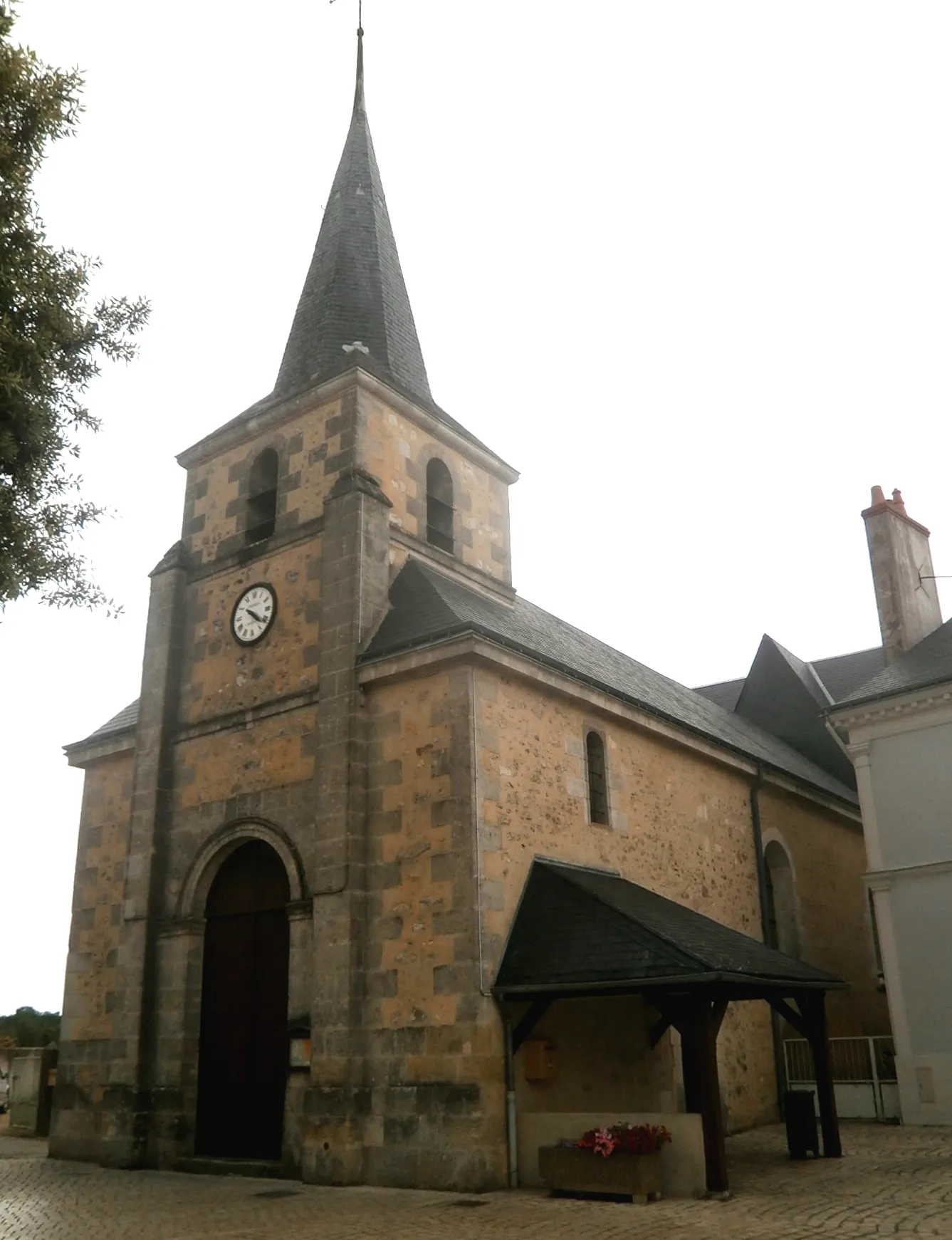Photo showing: L'église d'Ambillou