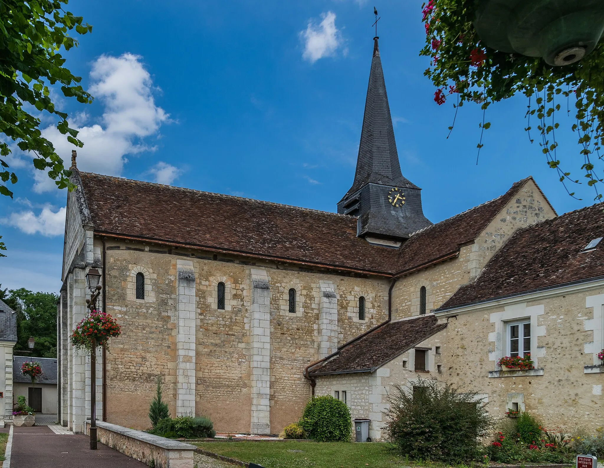 Photo showing: This building is classé au titre des monuments historiques de la France. It is indexed in the base Mérimée, a database of architectural heritage maintained by the French Ministry of Culture, under the reference PA00098490 .