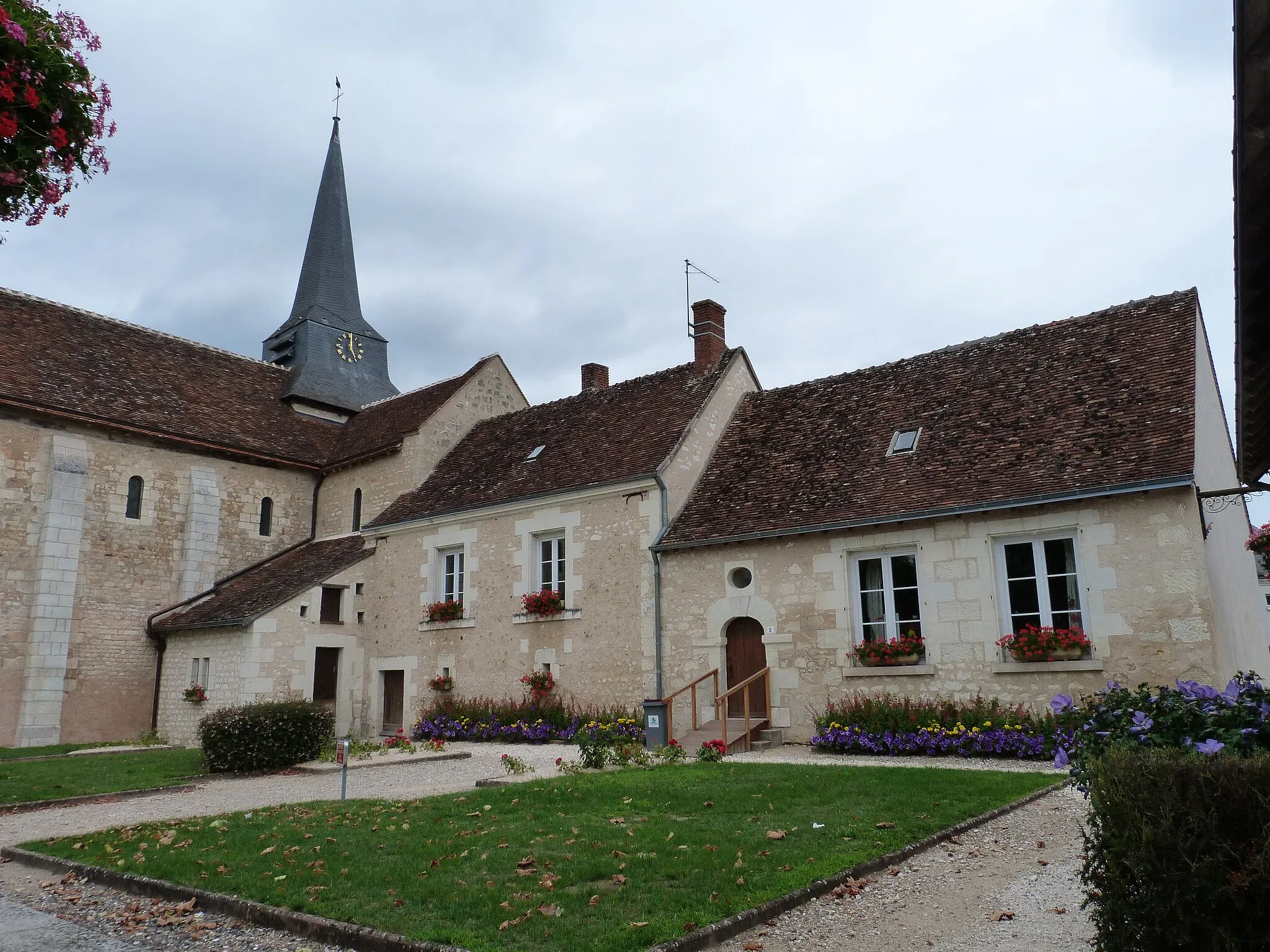 Photo showing: This building is classé au titre des monuments historiques de la France. It is indexed in the base Mérimée, a database of architectural heritage maintained by the French Ministry of Culture, under the reference PA00098490 .