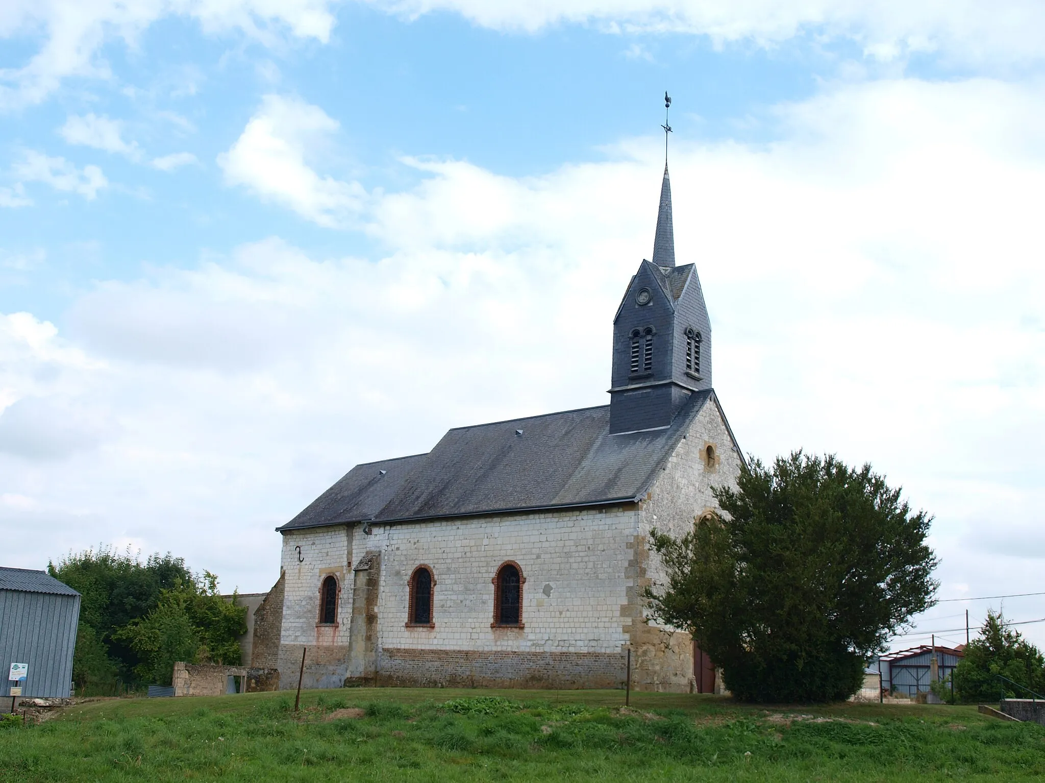Photo showing: Saint-Pierre-à-Arnes (Ardennes, France) ; église.