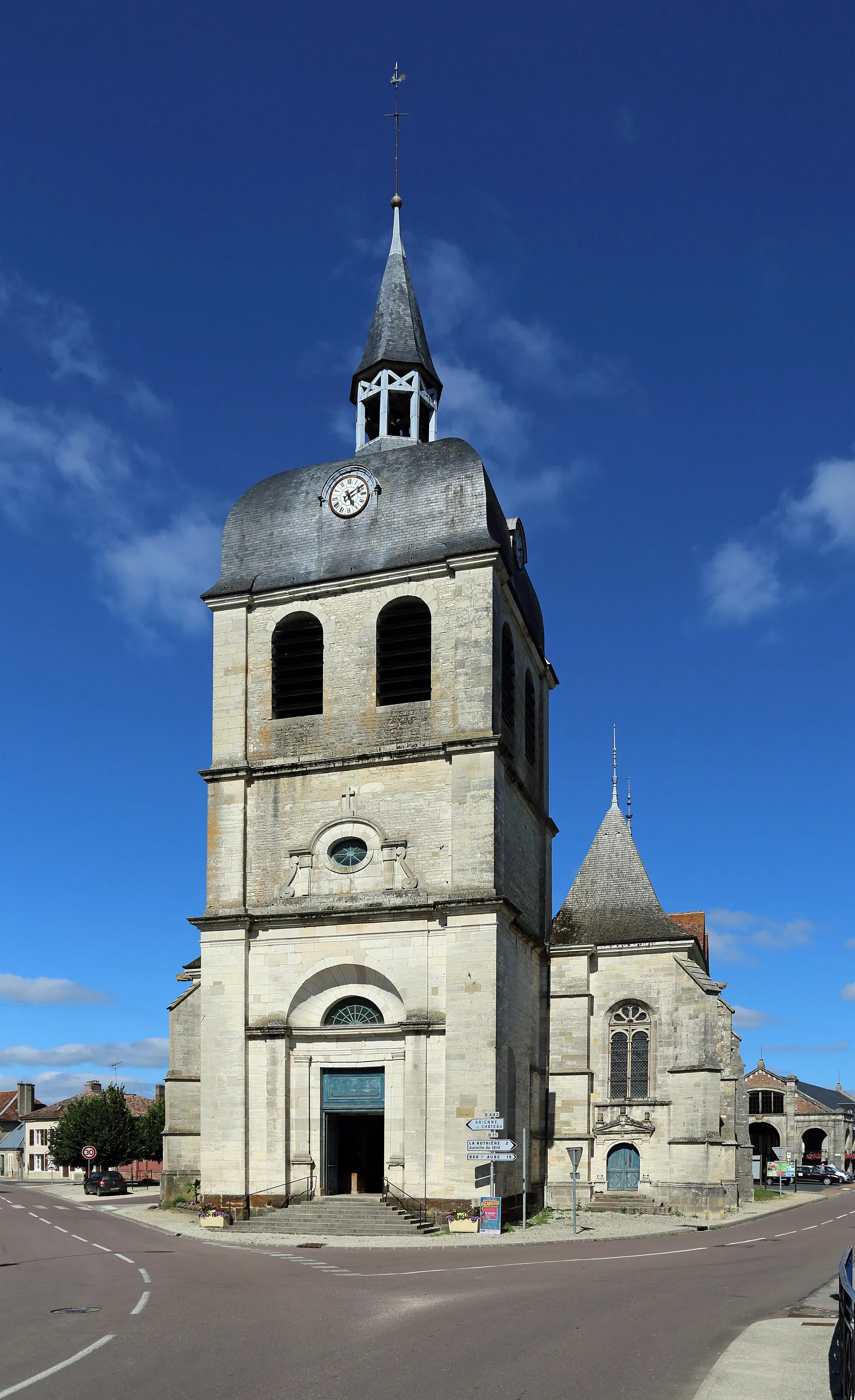 Photo showing: This building is classé au titre des monuments historiques de la France. It is indexed in the base Mérimée, a database of architectural heritage maintained by the French Ministry of Culture, under the reference PA00078099 .