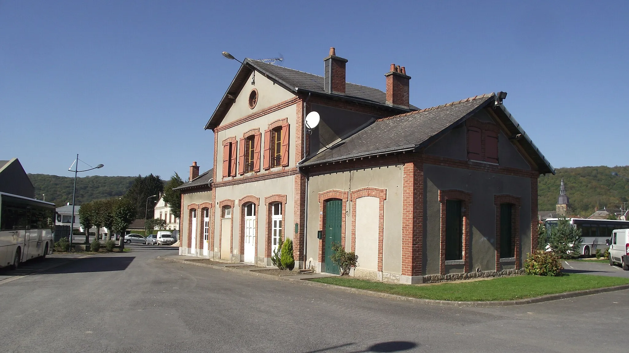 Photo showing: Station CFDA in Gespunsart