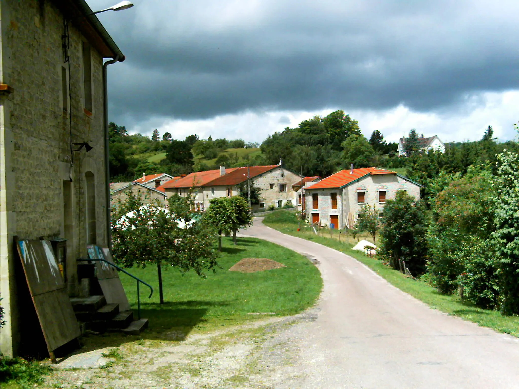 Photo showing: Village of Maconcourt (Haute Marne), France