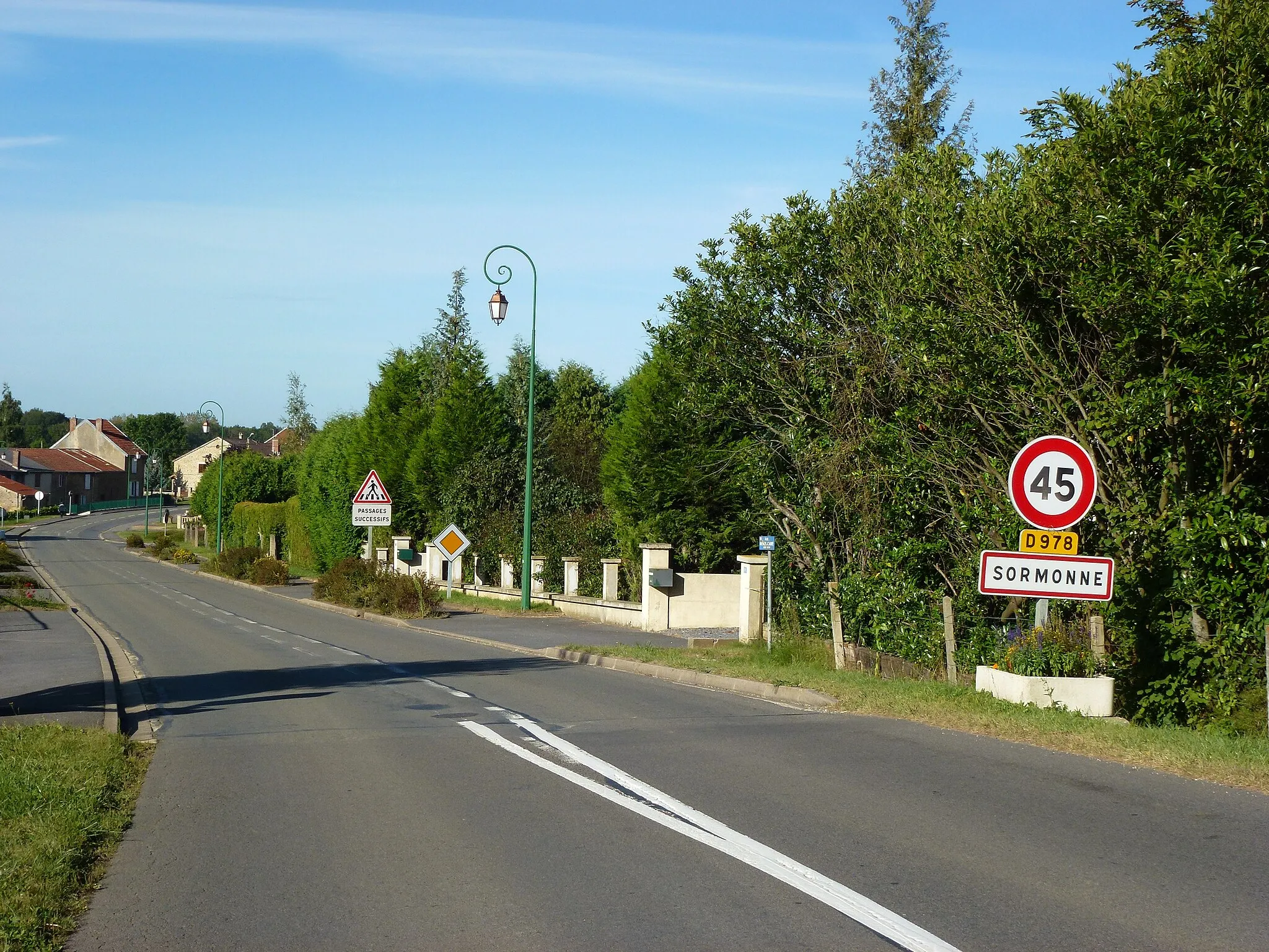 Photo showing: Sormonne (Ardennes) city limit sign