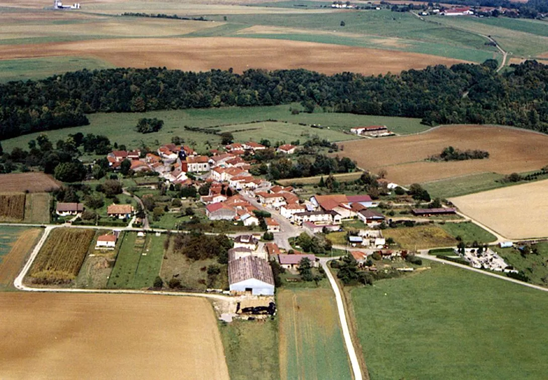 Photo showing: Domblain