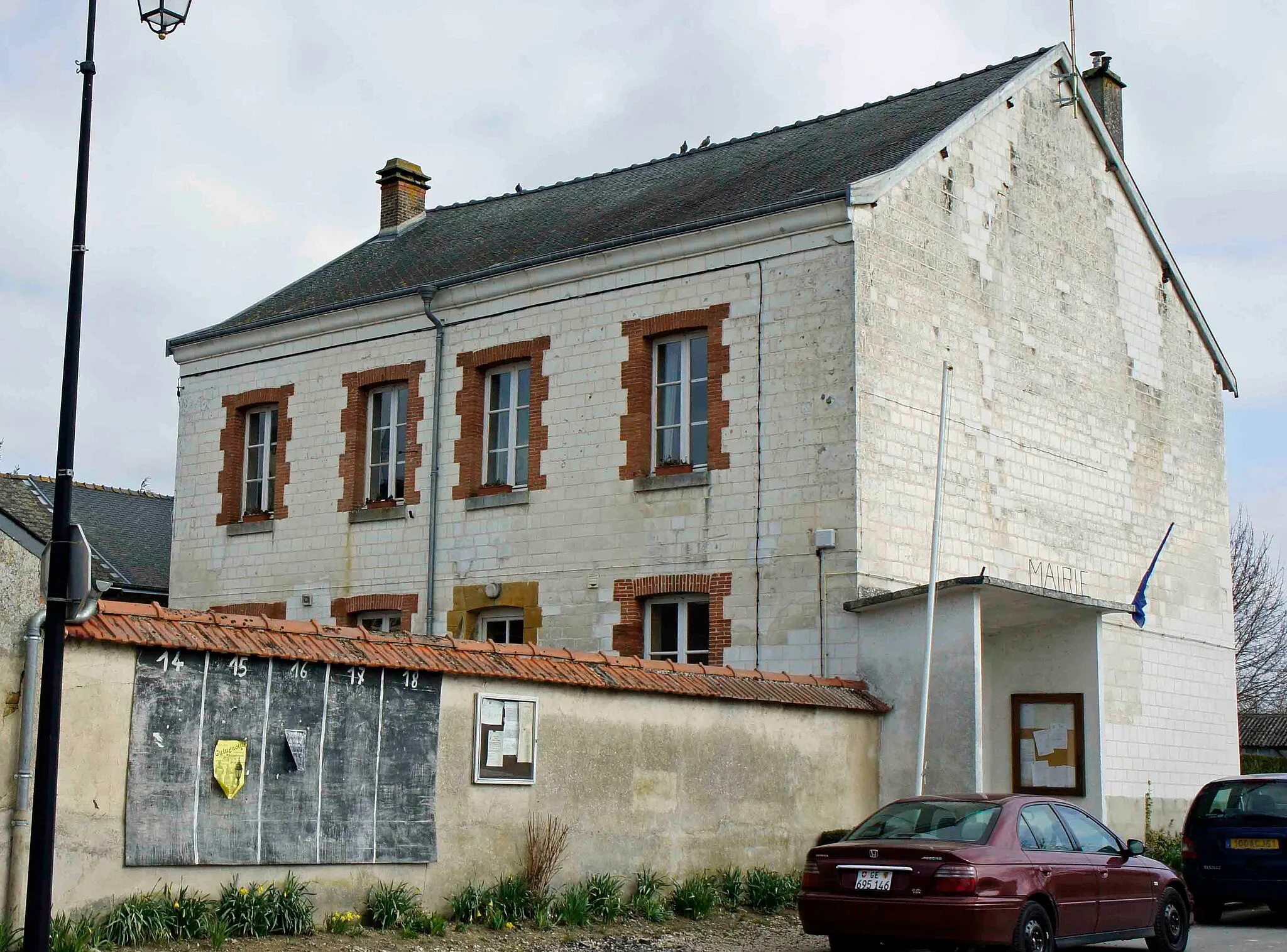 Photo showing: Vue de la Mairie de Roizy.